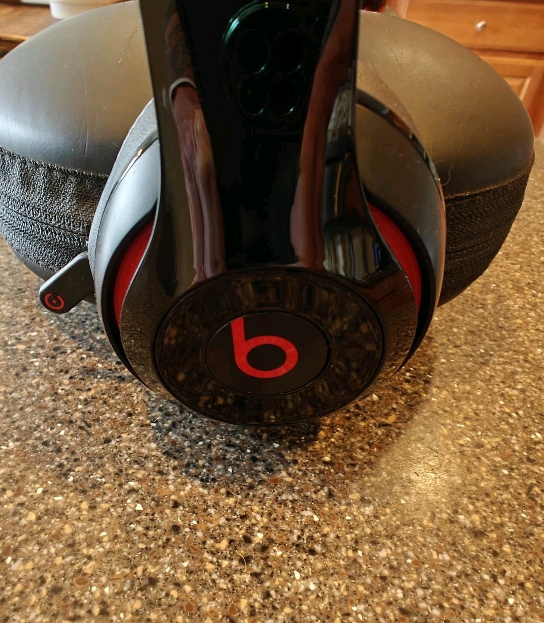 Beats by Dr. Dre Studio 2 Wireless *2 Pair* White/Red & Black/Red **Excellent**