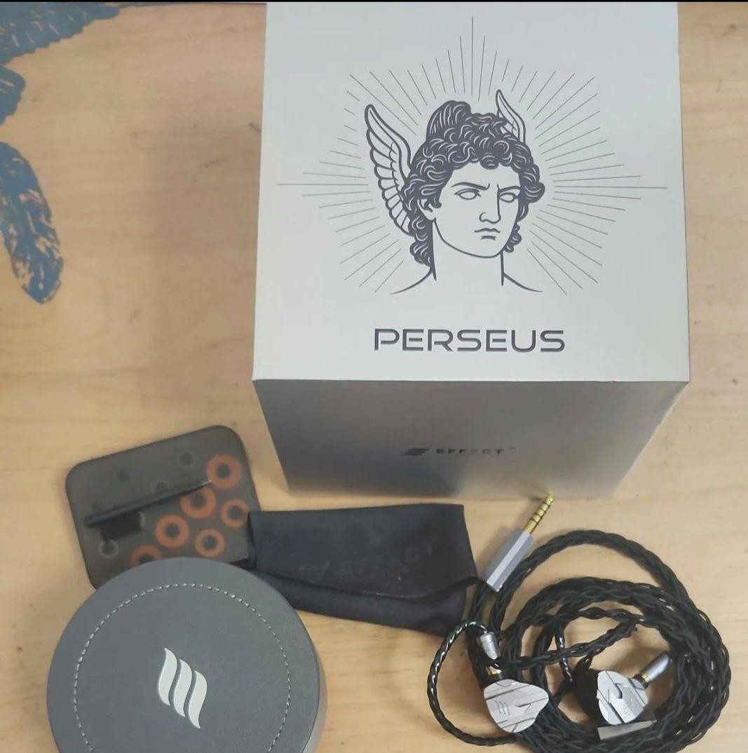 Effect Audio Perseus 4.4mm 2pin Lightly Used