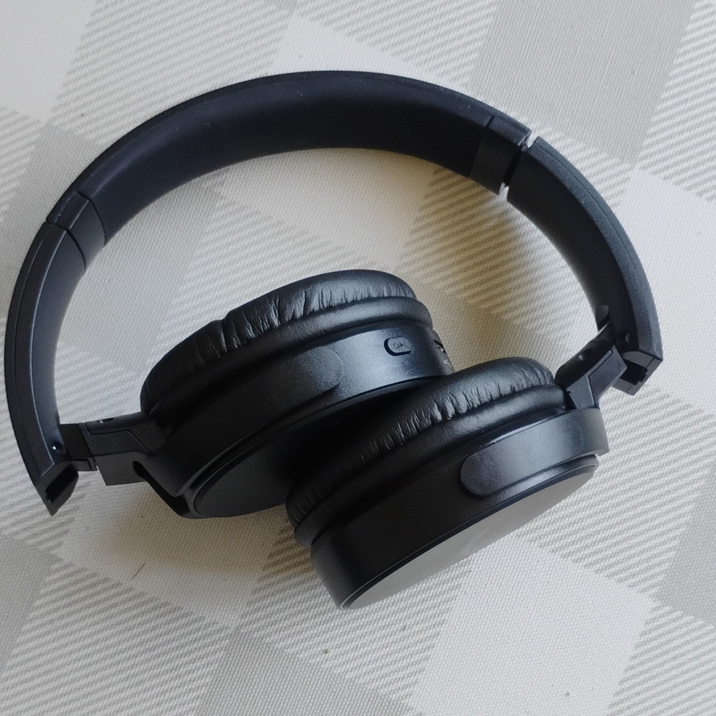 Black Headband Headphones Double Earpieces Ear-Pad (On the Ear) Over-Ear Style