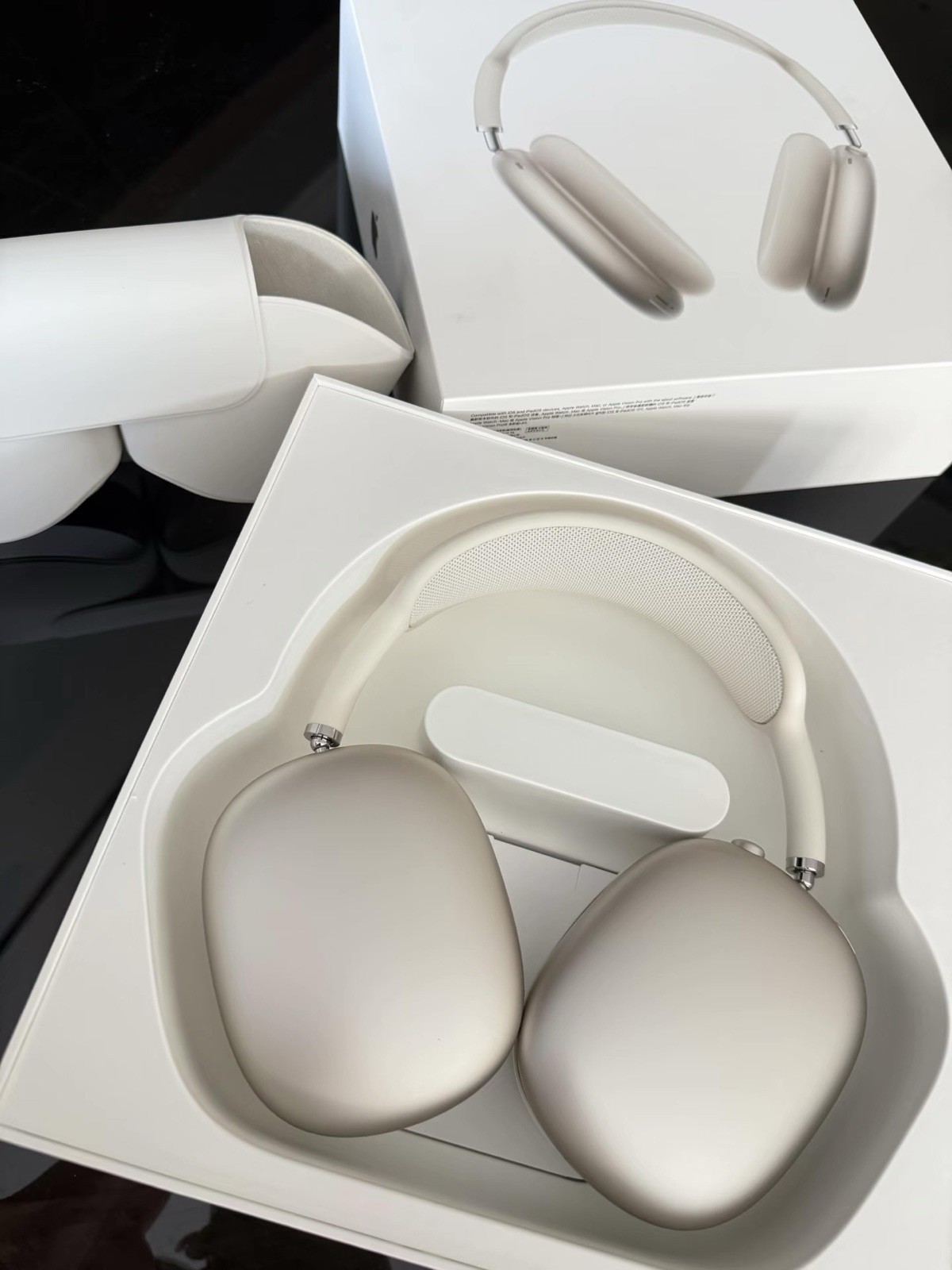 Apple AirPods Max Wireless Over-Ear Headphones ANC/Transparency Silver/White