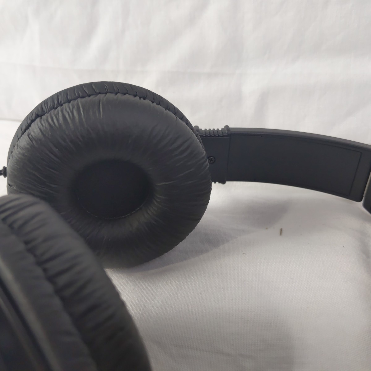 Lot of 5 Kensington K33137 Headband Headphones – 3.5mm with 9ft cord Black New