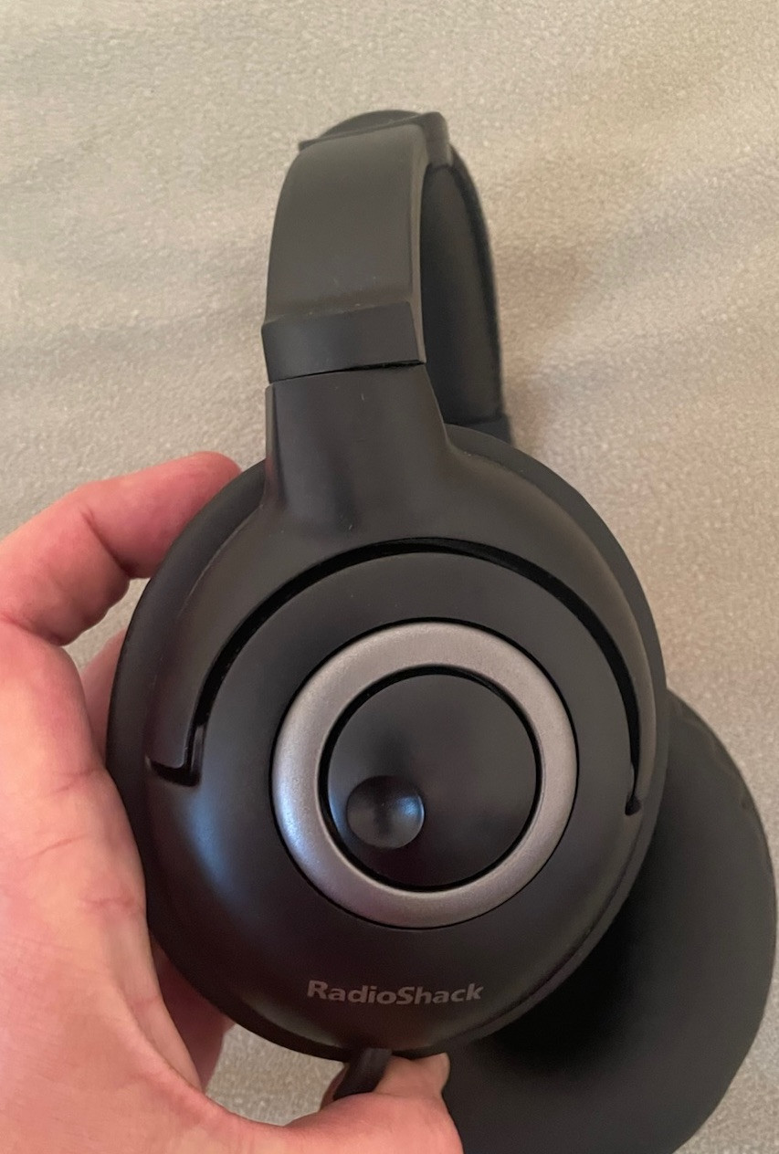 Radio Shack Black Stereo Comfort Headphones 33-1225 W/ Box & Adapter Clean