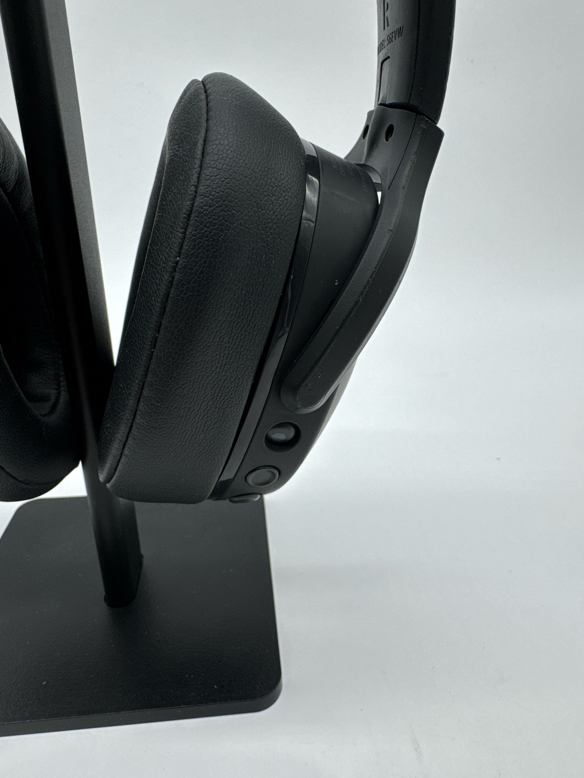 (BROKEN) Skullcandy Crusher Evo Wireless Over-Ear Headphones Bass Black