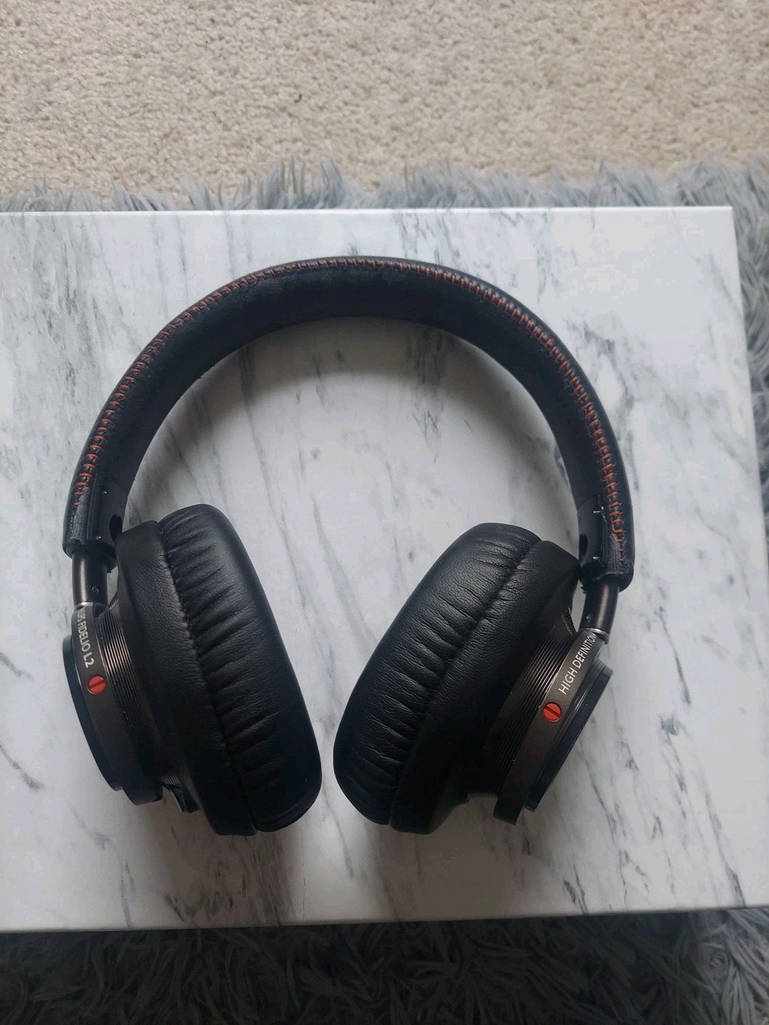 Philips Fidelio L2 Over-Ear Open-Air Headphones 40mm Drivers- Black Fl2P w Mic