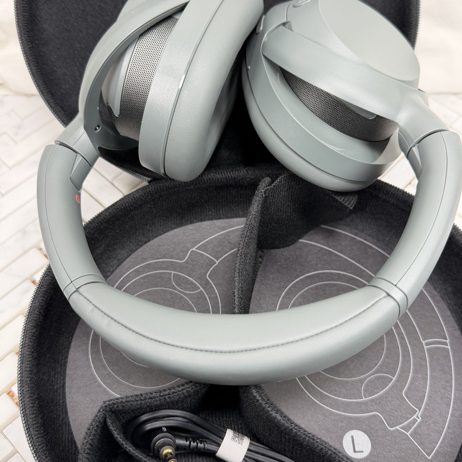 Sony ULT WEAR 900N Wireless Noise Canceling Bluetooth Headphones – Forest Gray
