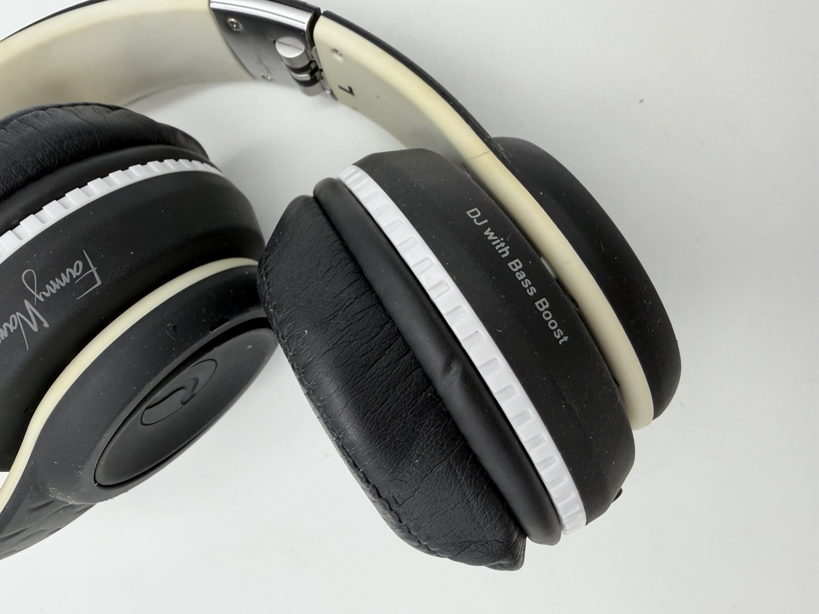 Fanny Wang FW-HEADPH-1002 Wired Over-Ear Headphones 40mm Drivers Black White