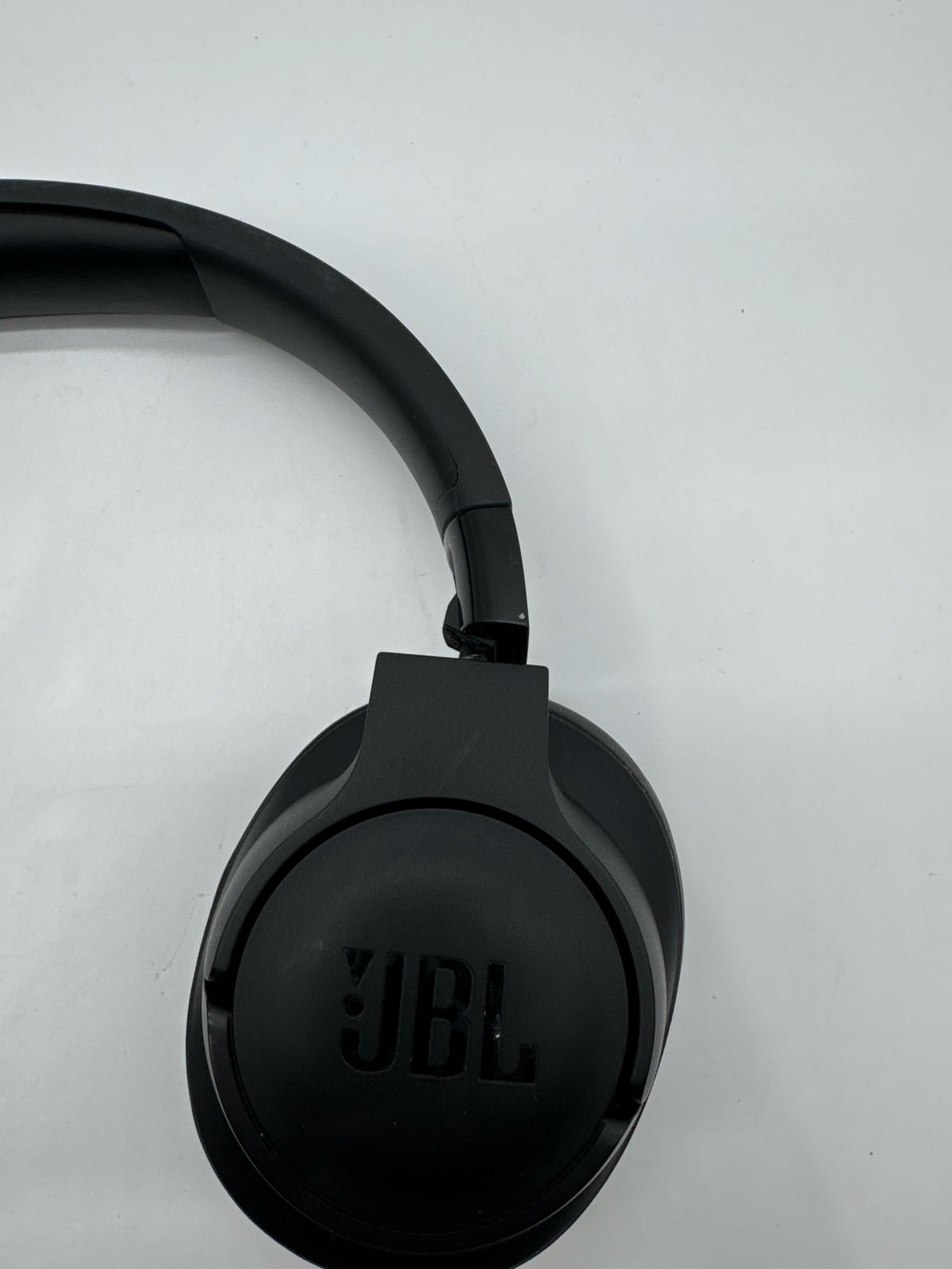 JBL Tune 720BT Wireless Over-Ear Headphones Bluetooth Pure Bass Black