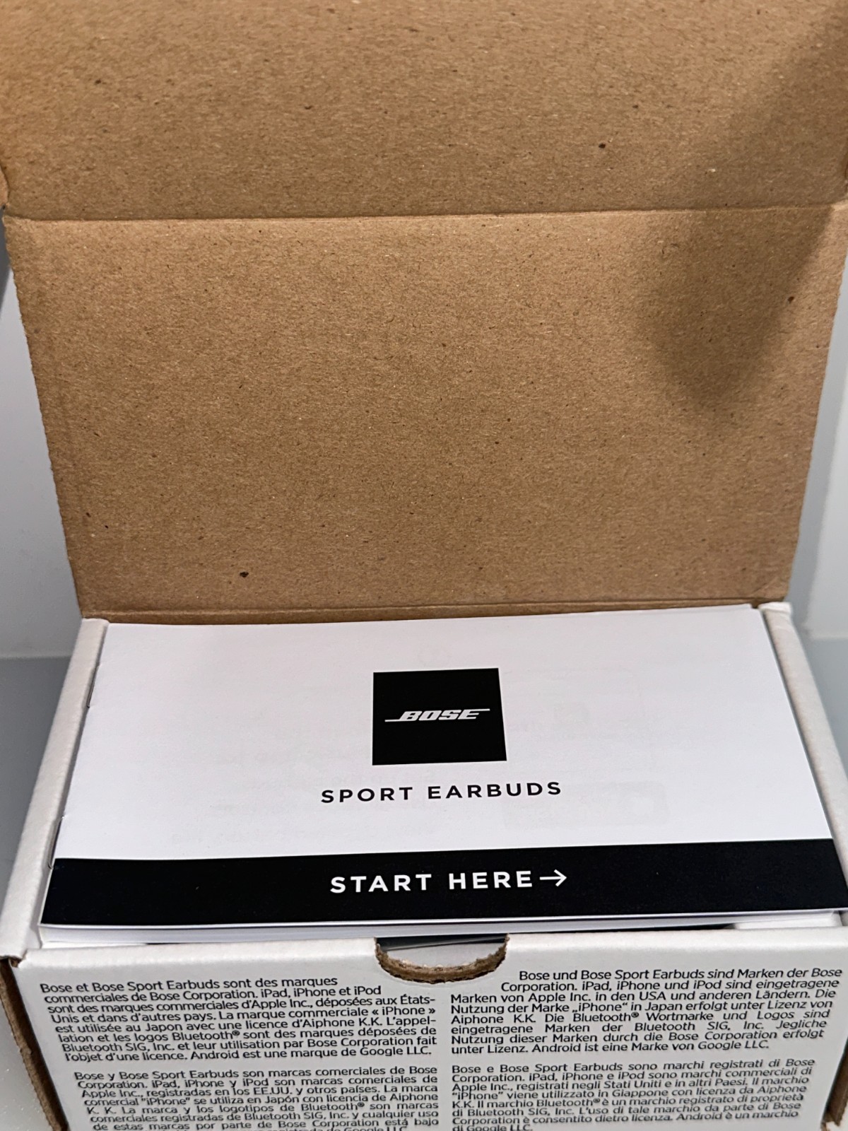 Bose Sport Earbuds Wireless Bluetooth In-Ear Headphones Glacier White 805746-003