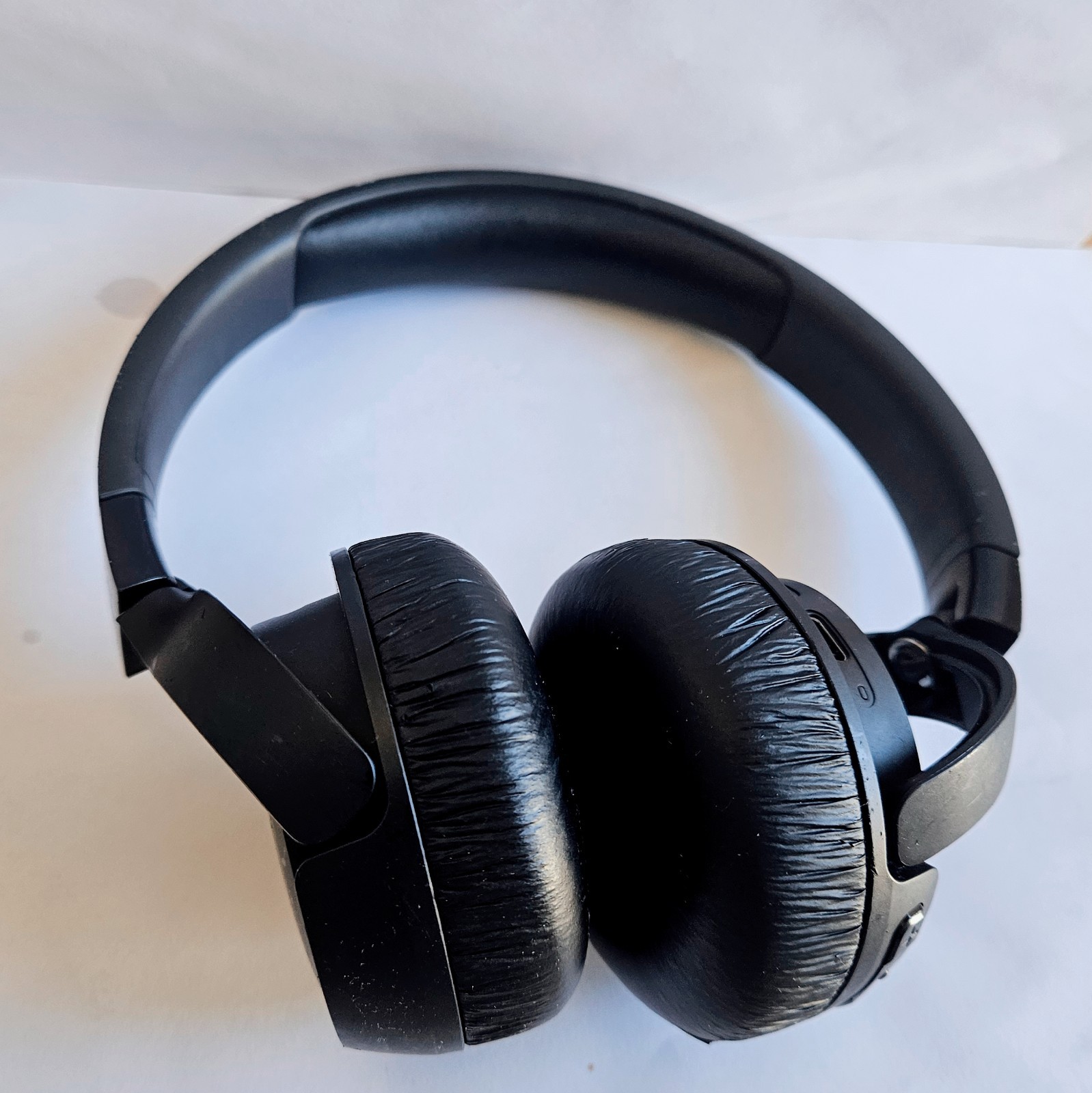JBL Harman Tune 510BT Bluetooth Headset – Black.
