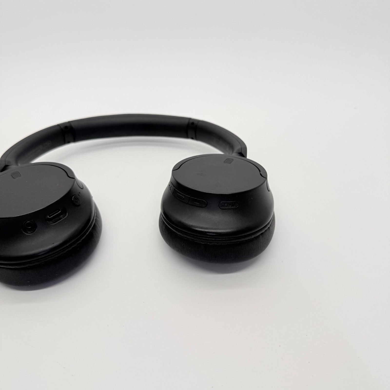 Sony WH-CH720N/B Noise Canceling Wireless Headphones WHCH720N – Black