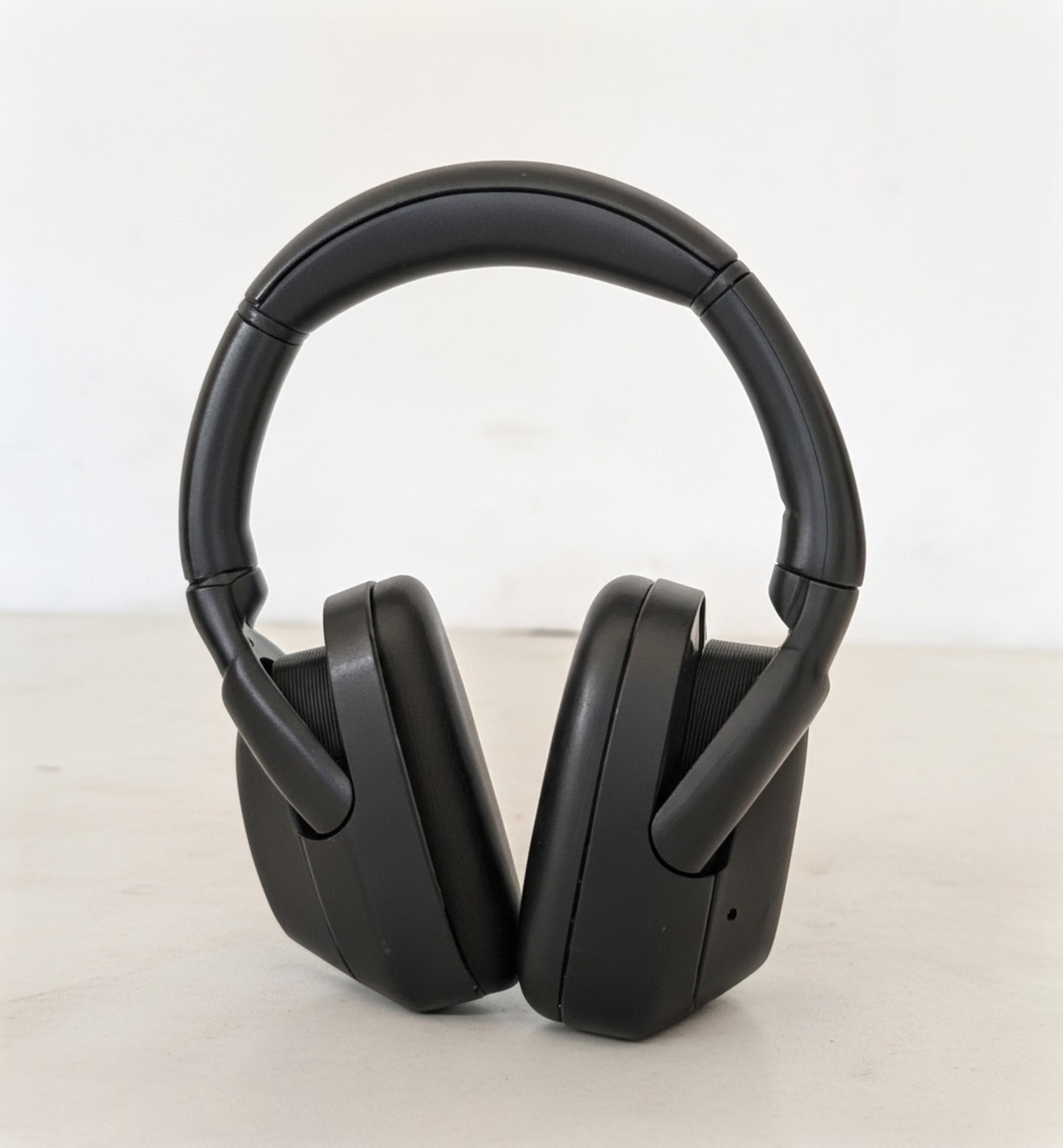SONY ULT WIRELESS HEADPHONES • NOISE CANCELING • EXTRA BASS • PREMIUM SOUND GRAY