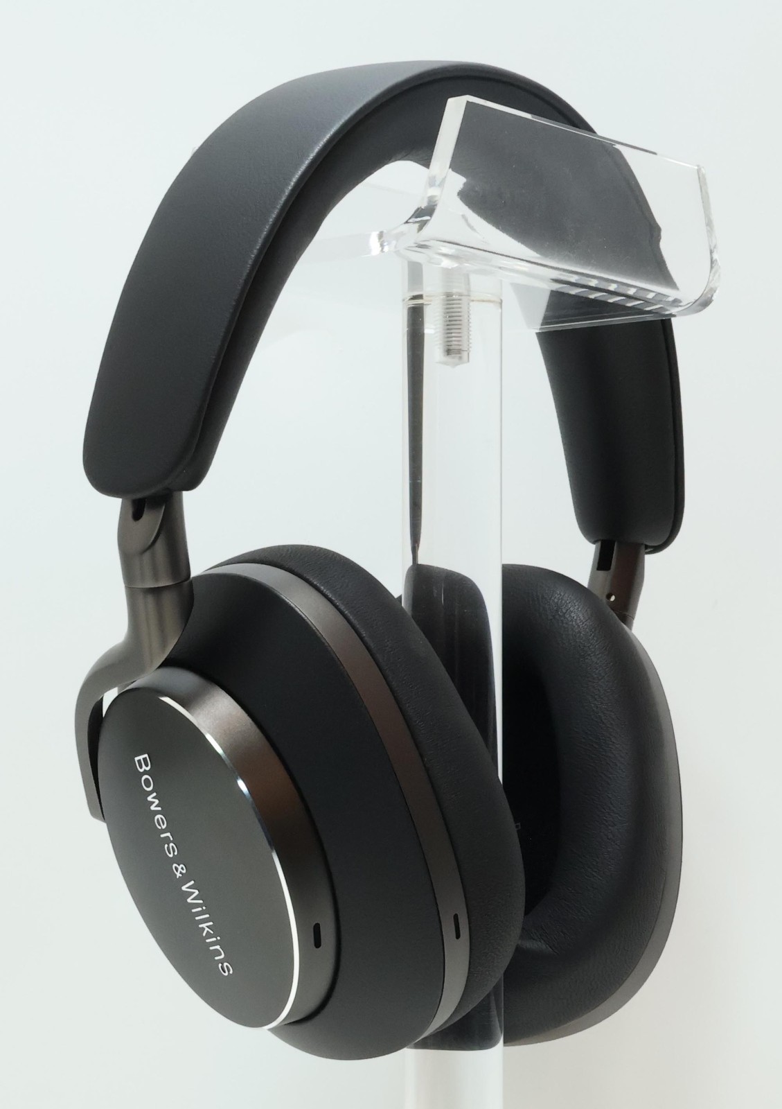 Bowers and Wilkins PX8 Model FP42951 (Black/Gray)