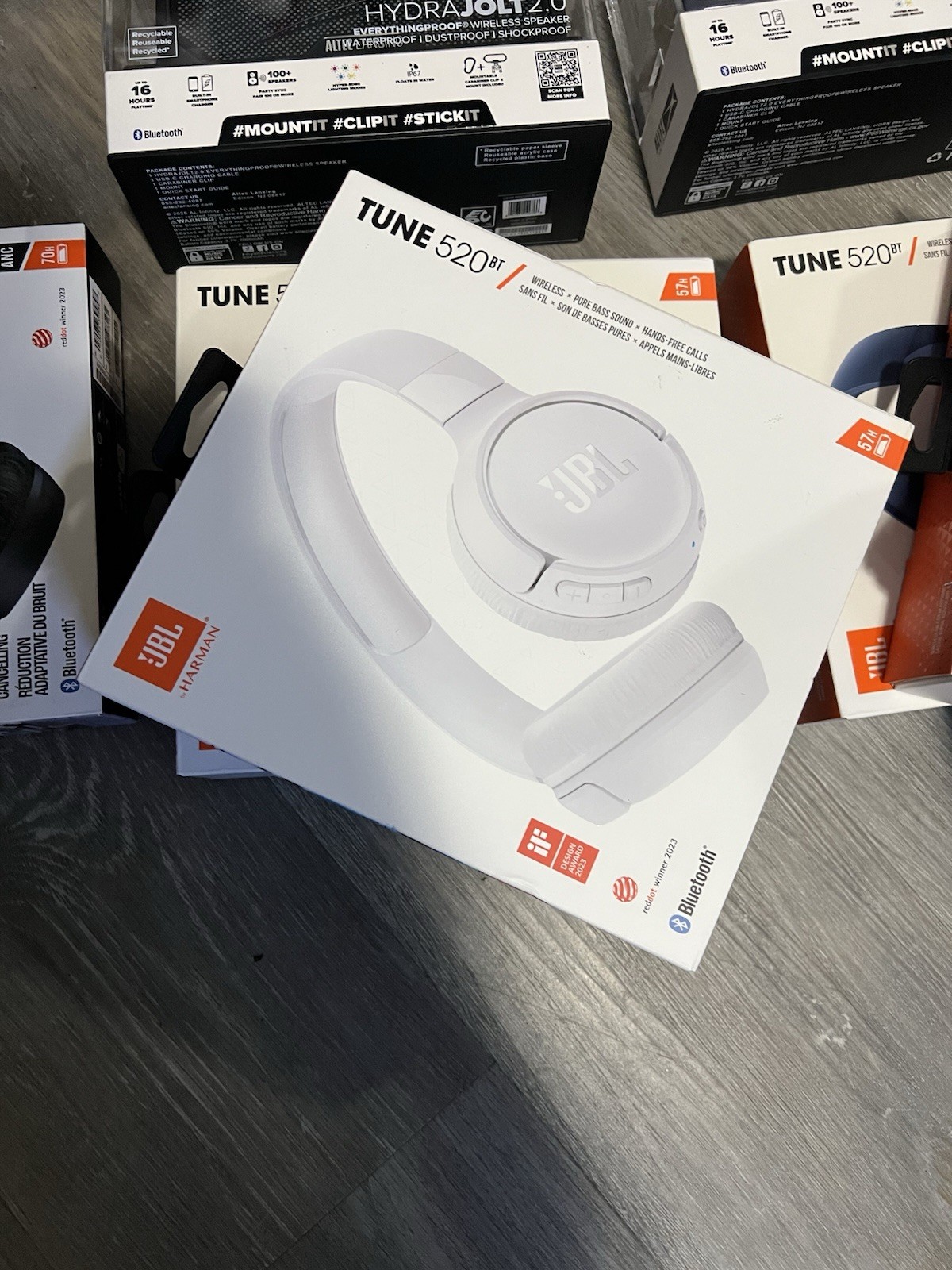 JBL Tune 520BT Bluetooth Wireless On-Ear Headphones w/ Built-In Mic White