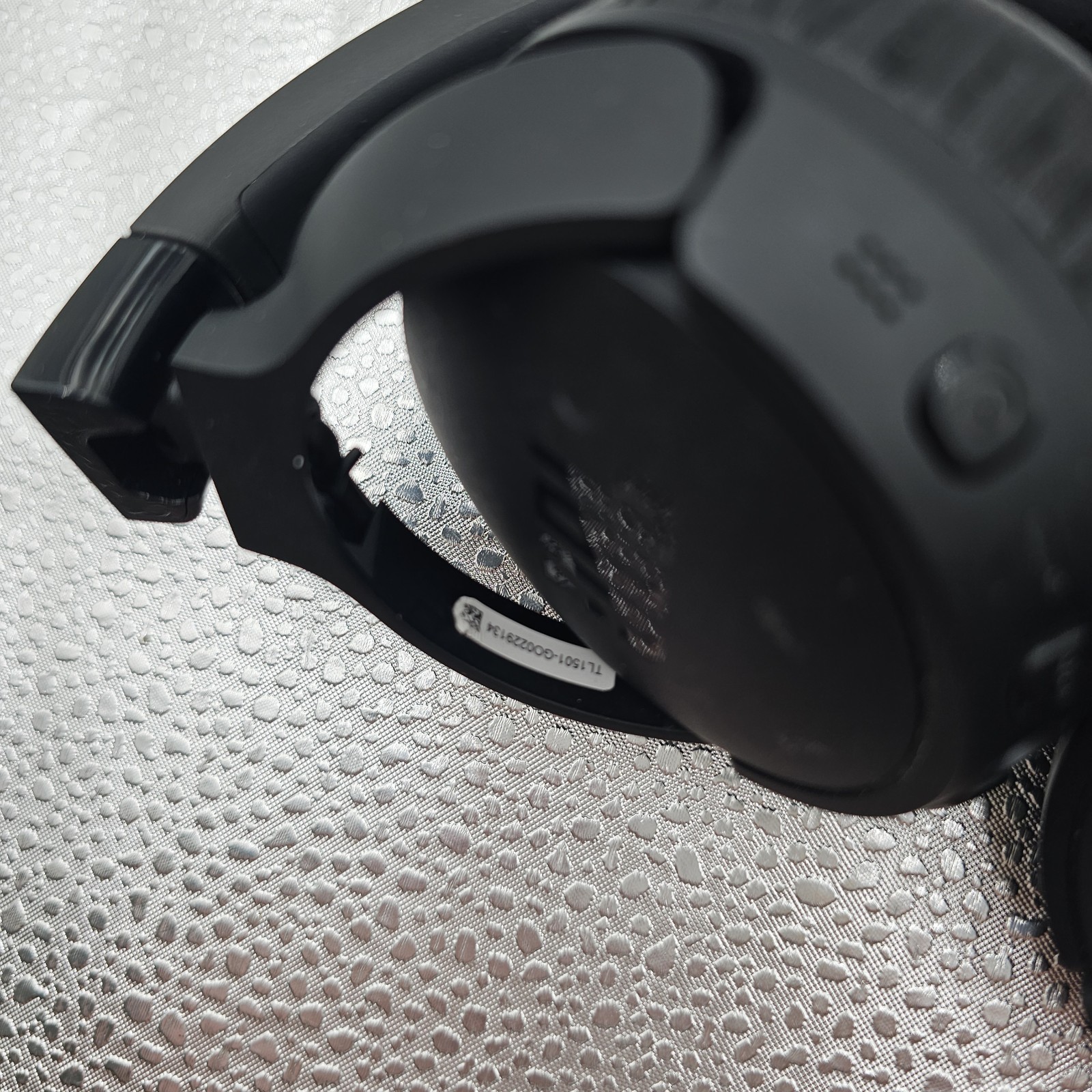 JBL Tune 670NC Pure Bass Sound Wireless Over-Ear Noise Cancelling Headphones