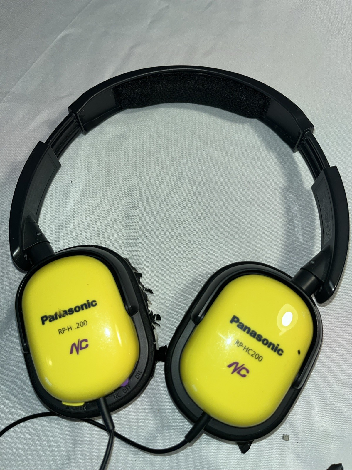 Panasonic Noise Canceling Headphones – Yellow – VGC (RP-HC200-Y) Needs Ear Covs