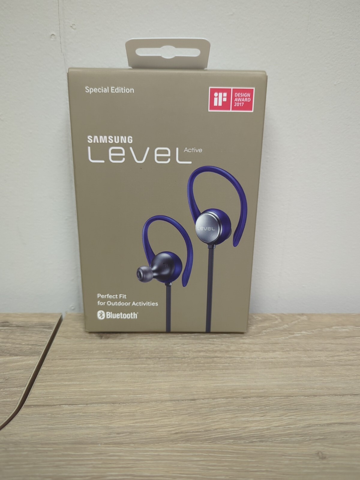 Samsung Level Active Wireless Bluetooth Fitness Earbuds Blue New In Box