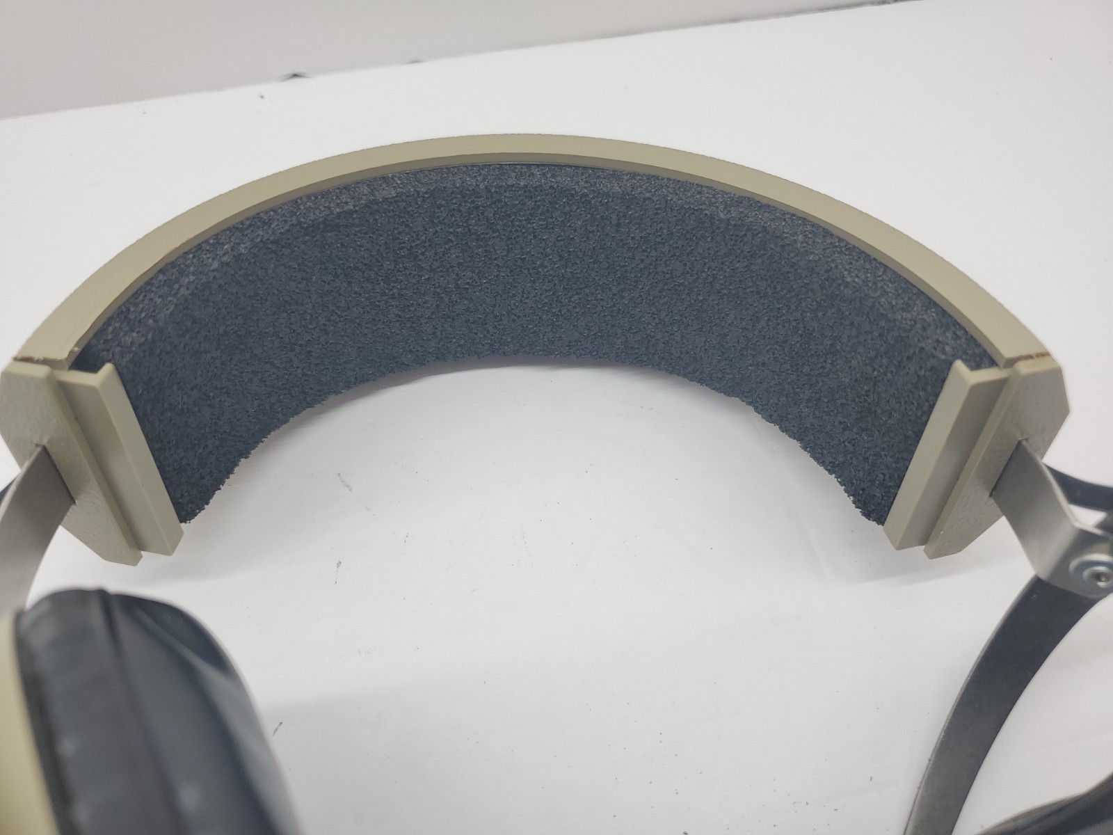 Koss Optimus PRO4AA Headband Headphones – Beige Untested For Parts/Display
