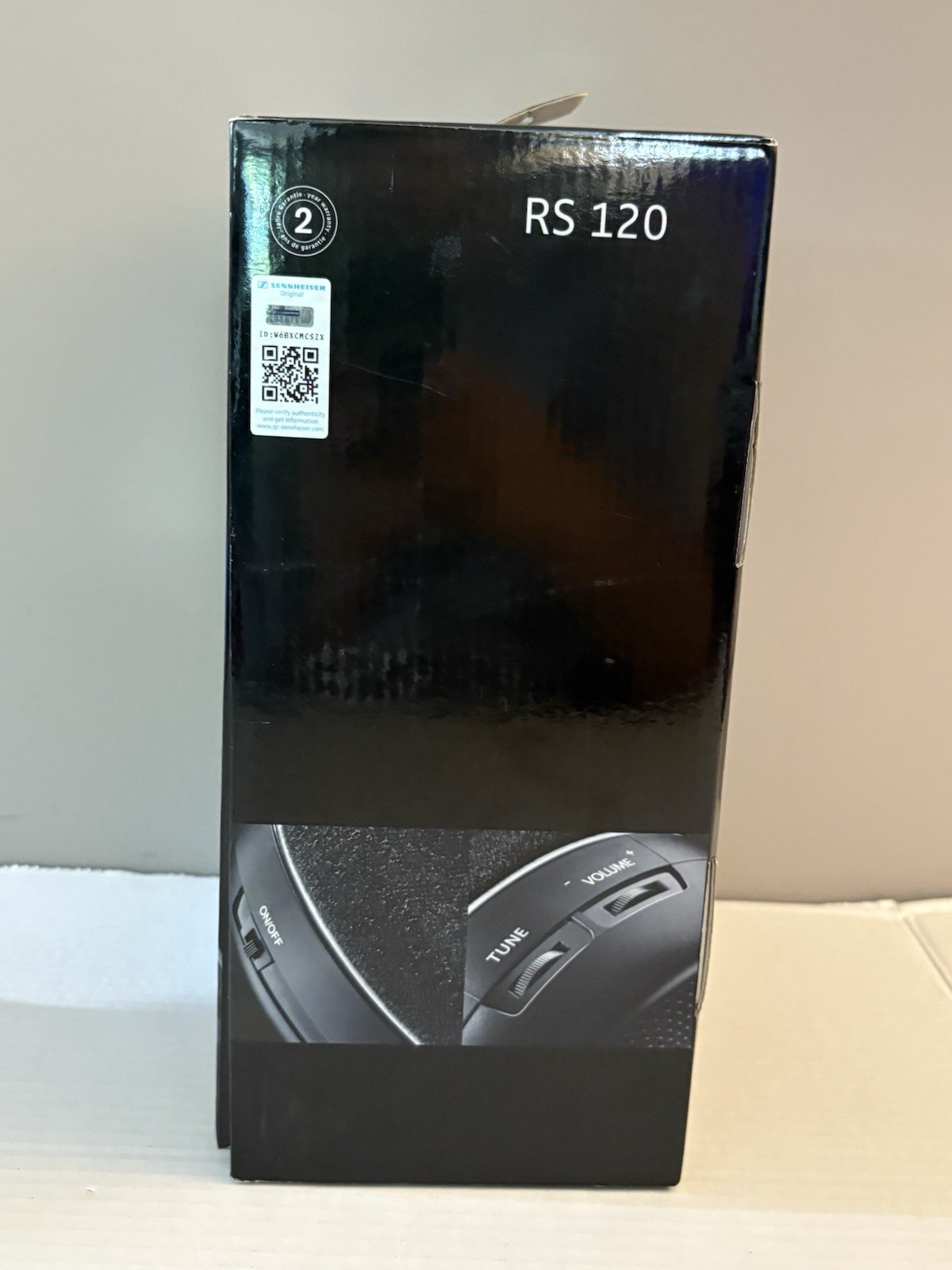 Sennheiser RS 120 Wireless RF Headphone System W/ Charging Base NEW Open BOX