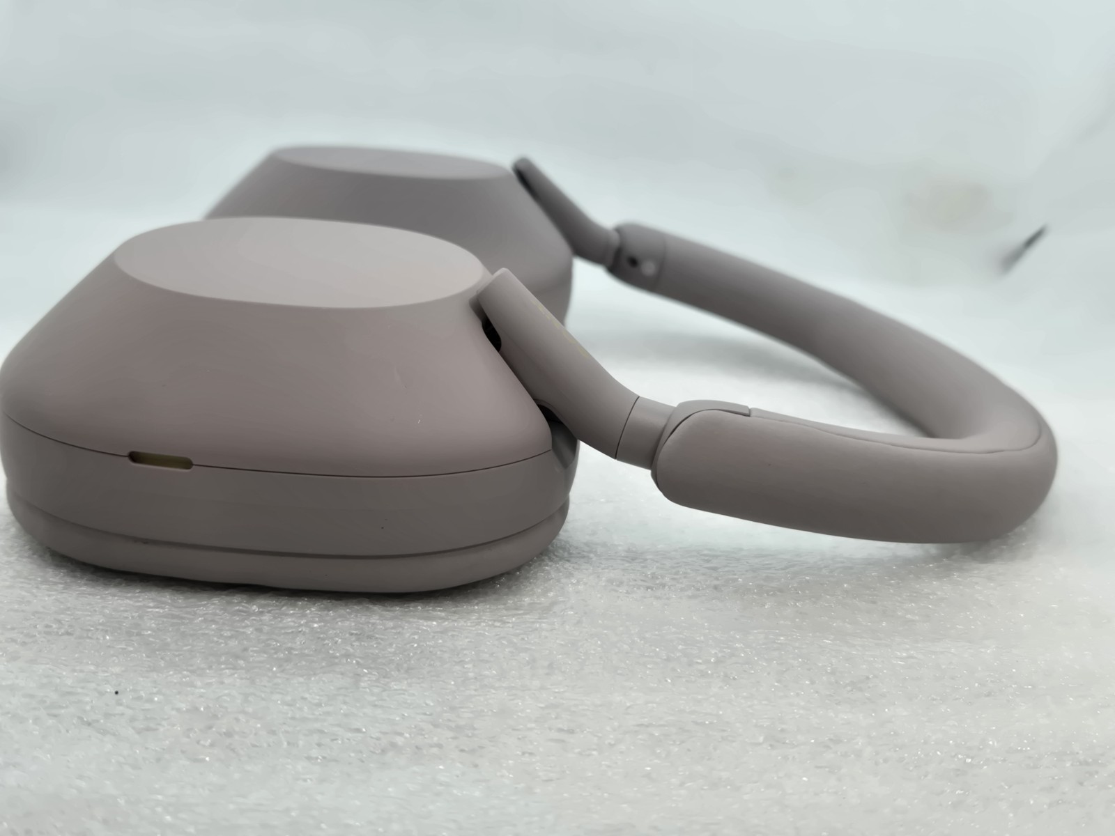 Sony WH-1000XM5 Wireless Bluetooth Noise Cancelling Headphones FREE SHIPPING a