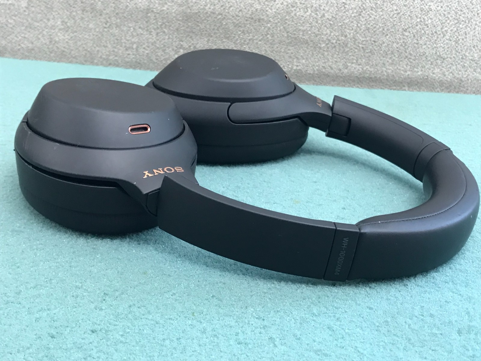 Sony WH-1000XM4 Wireless Headphones Black *AS IS / FOR PARTS / Read* – O535