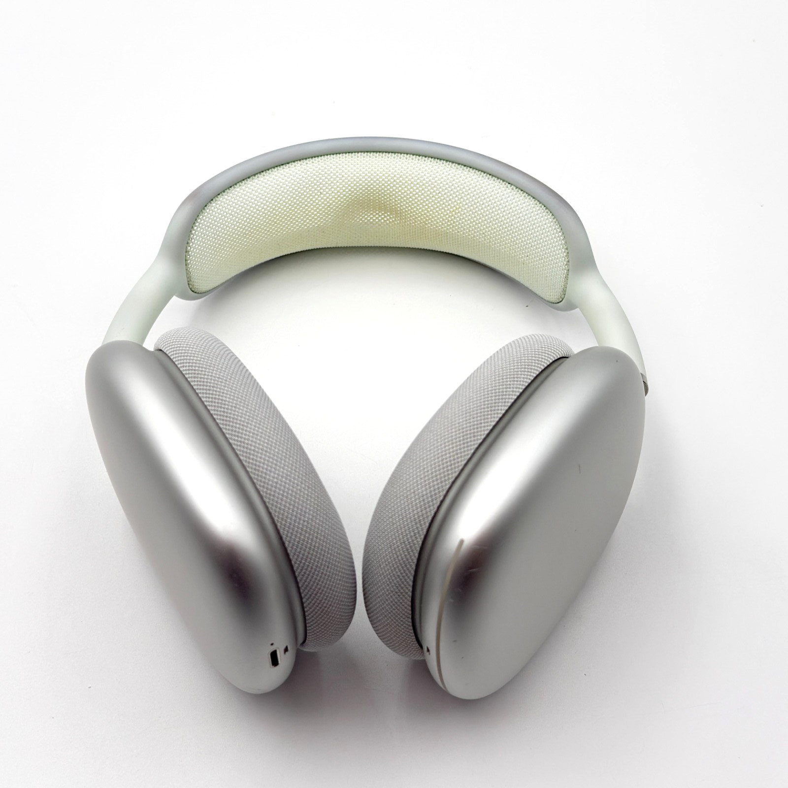 Apple AirPods Max MGYJ3AM/A – Wireless – Lightning – Silver – (COSMETIC DAMAGE)