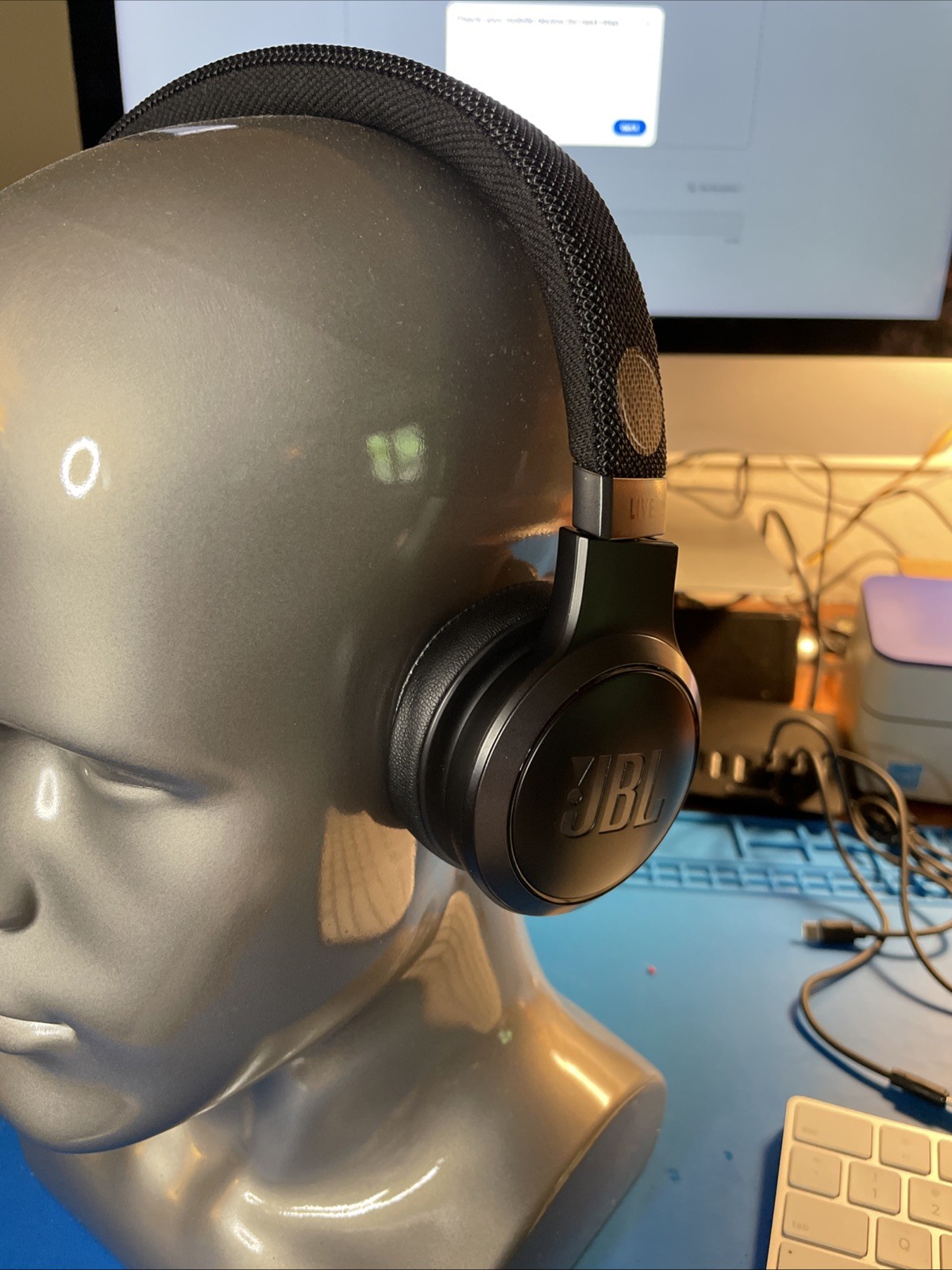 Near Mint JBL LIVE 460NC Wireless Noise Cancelling On-Ear Headphones Black