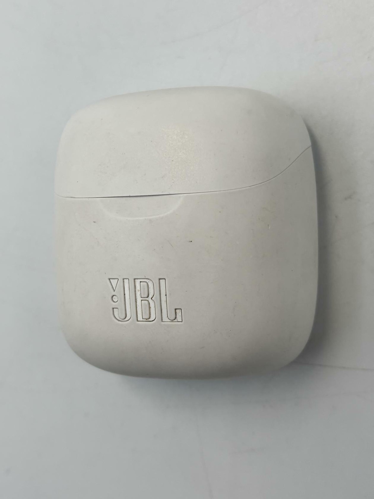 JBL Tune 225TWS Wireless Headphones – White (JBLT225TWSWHTAM) (READ)