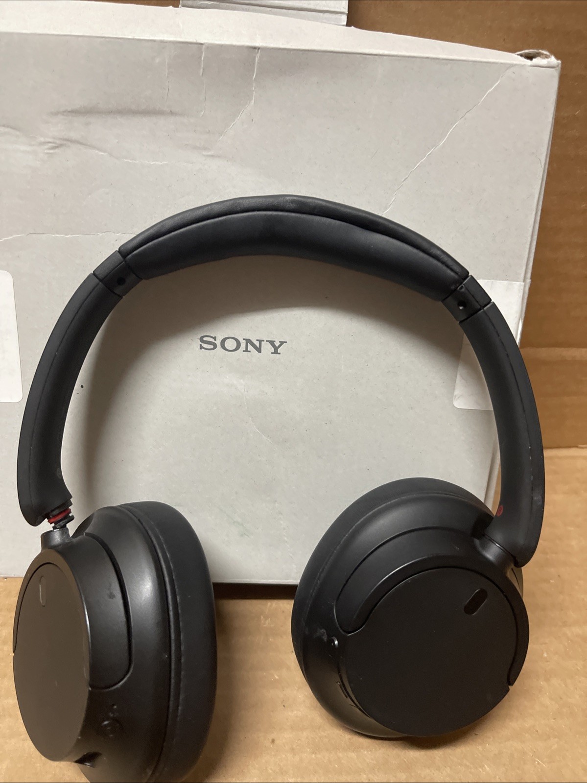 Sony WH-CH720N Noise Canceling Wireless Headphones **READ DESCRIPTION**