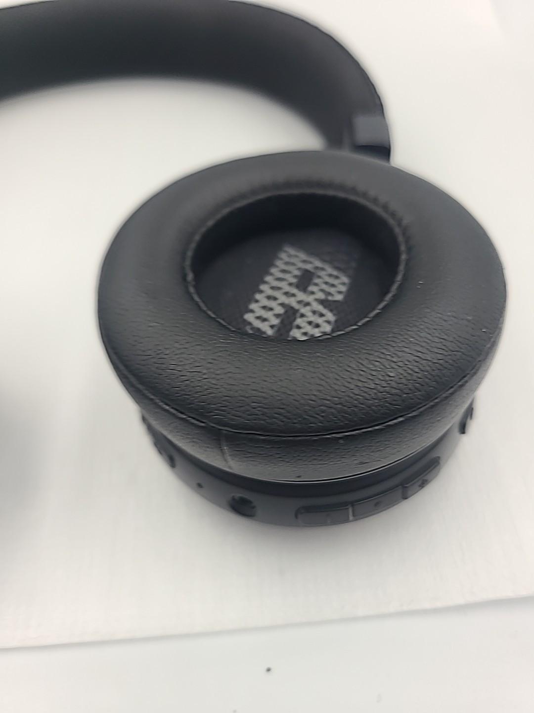 JBL Live 460NC Bluetooth Wireless On-ear Noise-cancelling Headphones