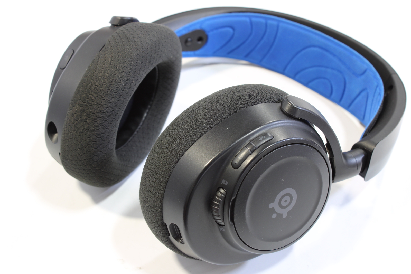 SteelSeries Arctis Nova 7P Wireless Over-Ear Gaming Headset – Black
