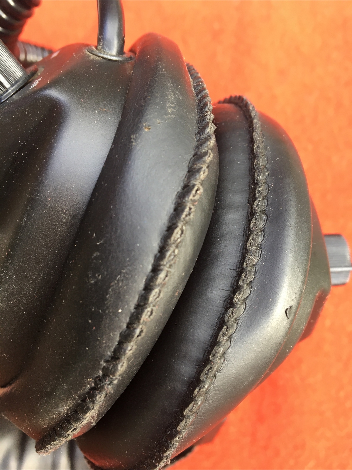 Labtec C-184 Stereo Headphones over the ear pair