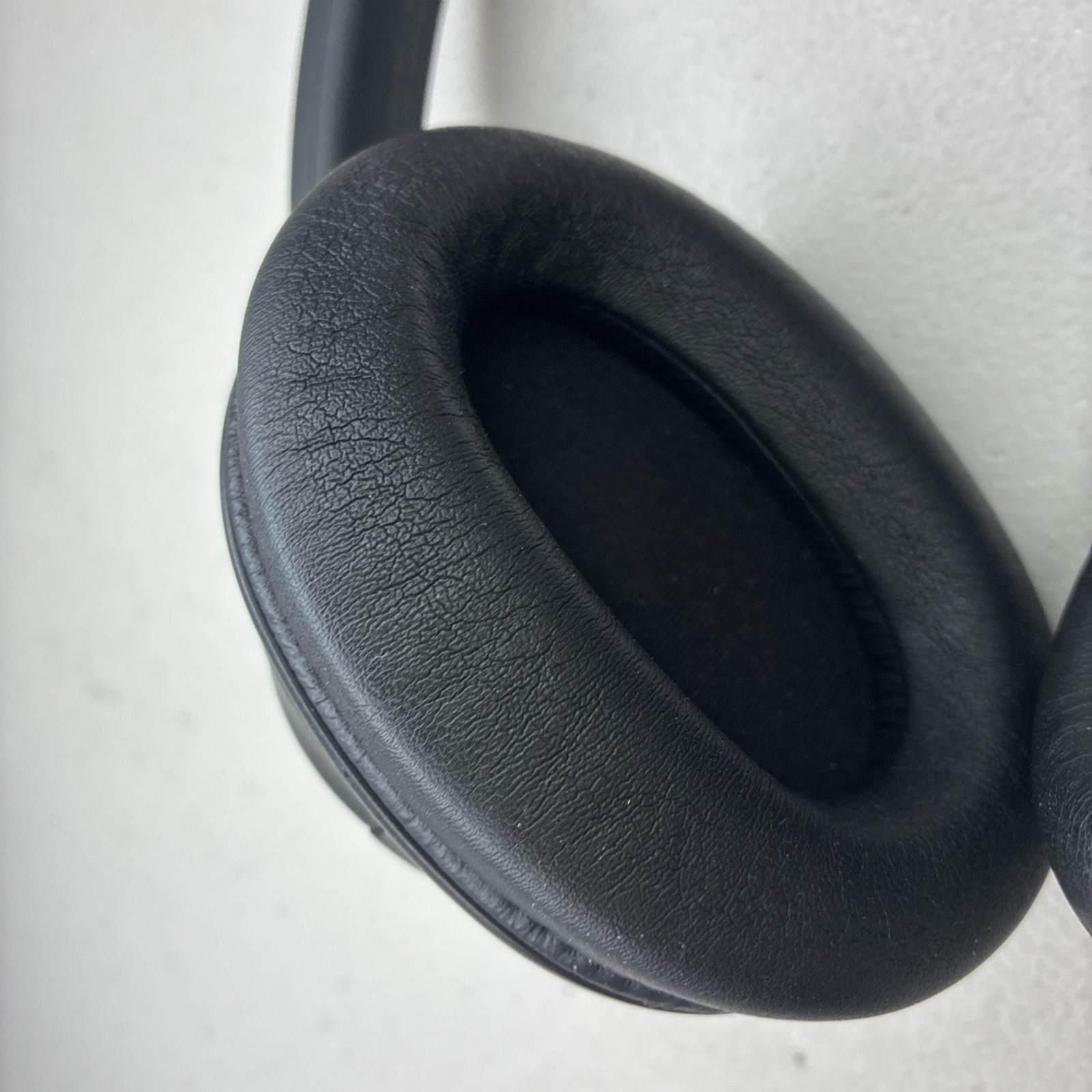 SONY WH-CH720N Noise Canceling Wireless Headphones – BLACK *NO POWER CABLE*