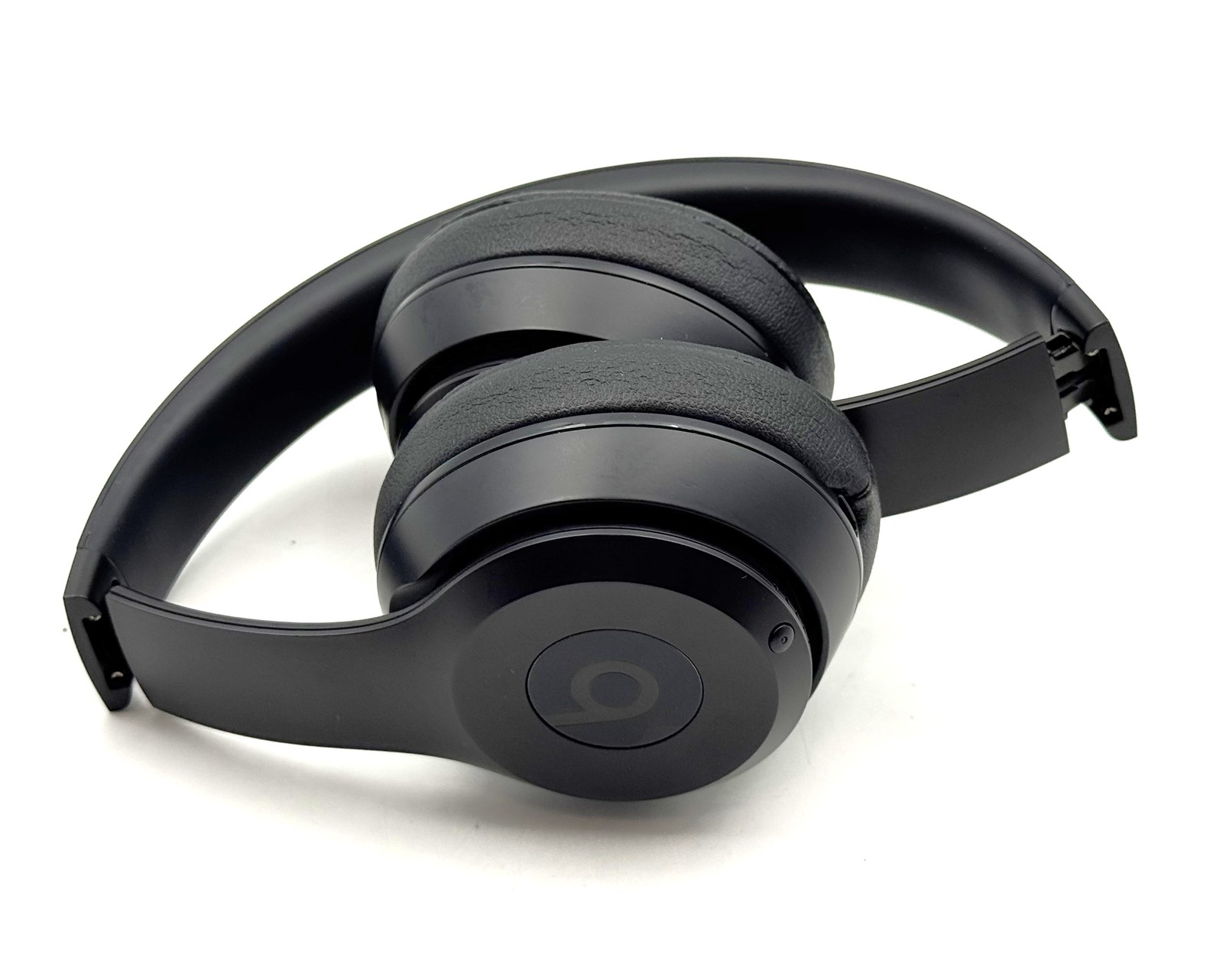 Beats by Dr. Dre Studio3 Headphones 2020- Matte Black – MX3X2LL/A / NO CASE