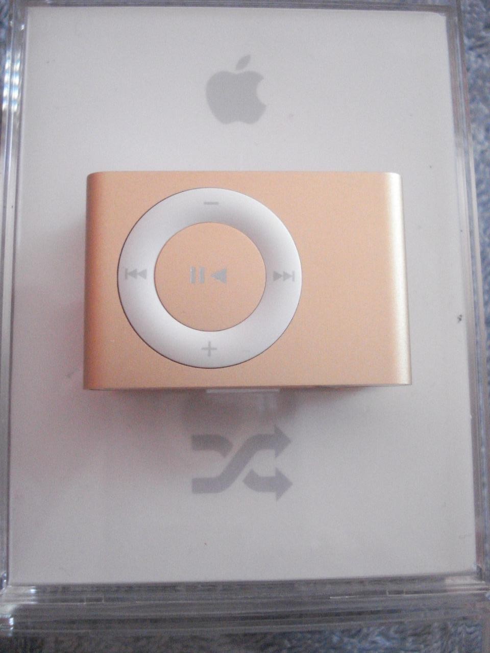 NEW 4 in 1 FM HI-FI WIRELESS HEADPHONE & NEW APPLE IPOD SHUFFLE 1GB
