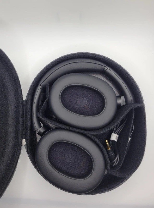 Sony ULT WEAR 900N Wireless Noise Cancelling Headphones Black