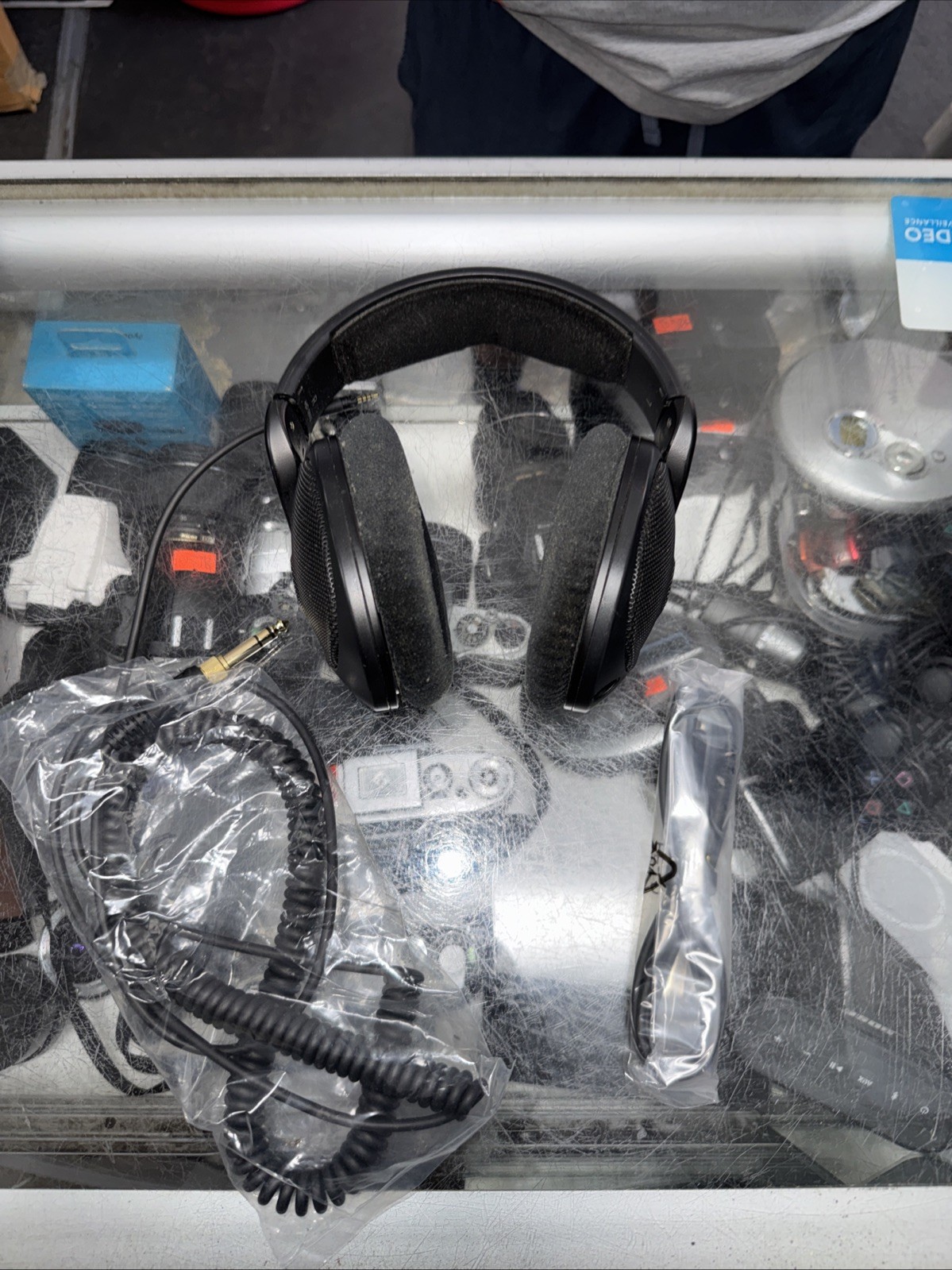 Sennheiser Over-The-Ear Audiophile Headphones HD 560S – Free shipping
