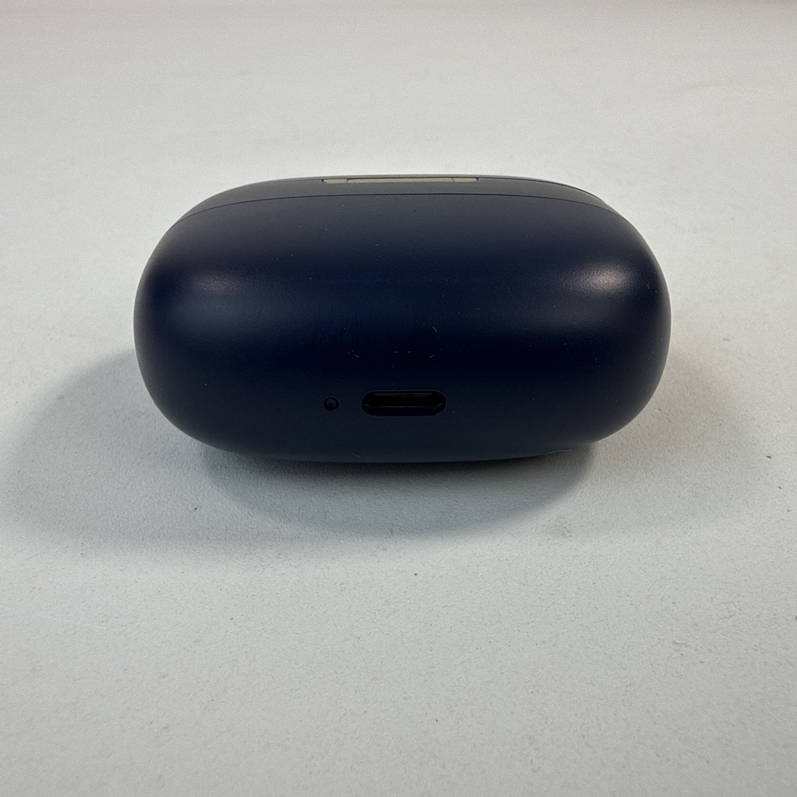 Bowers & Wilkins Pi8 In-Ear Wireless Noise Cancelling Headphones – Midnight Blue
