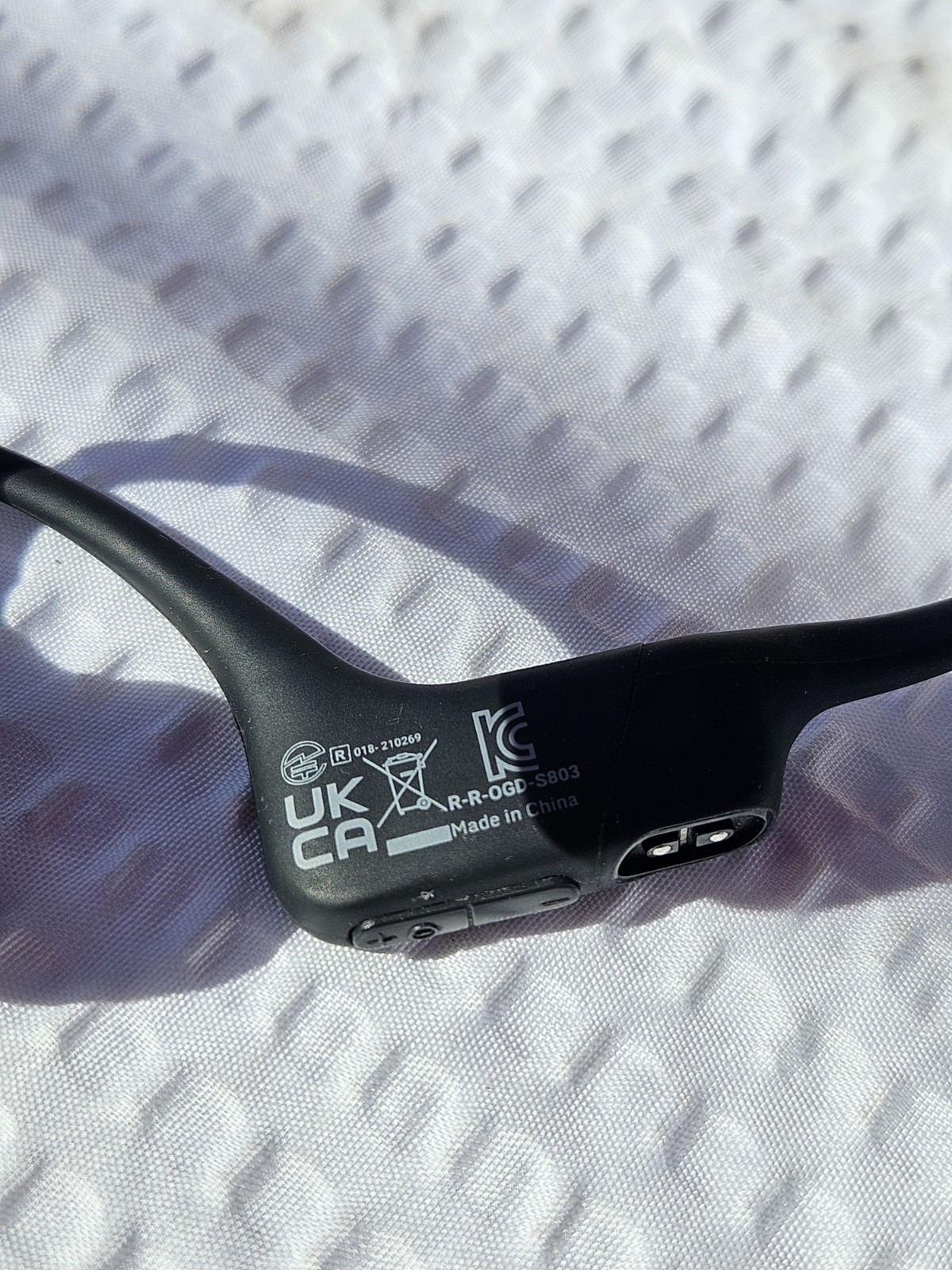 Shokz – OpenRun S803 Bone Conduction Open-Ear – Endurance Headphones ~ Black