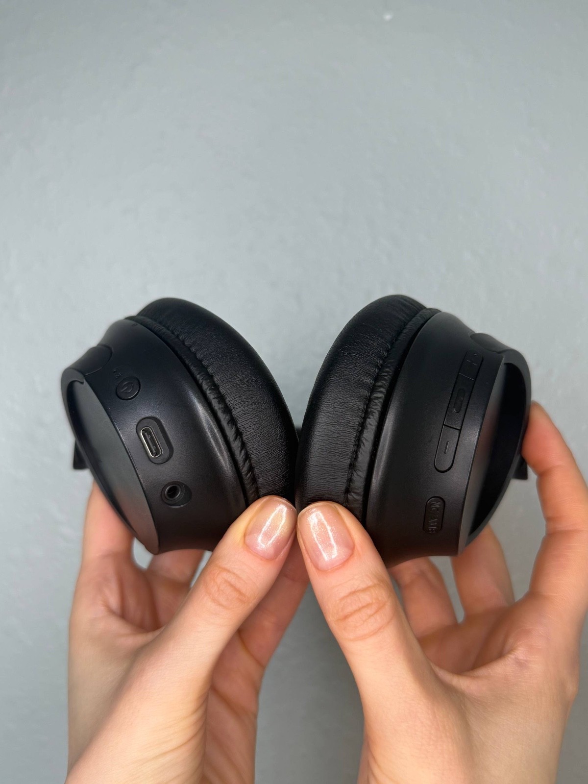 Sony WH-CH720N Wireless Over-Ear Headphones only – Black VERY GOOD