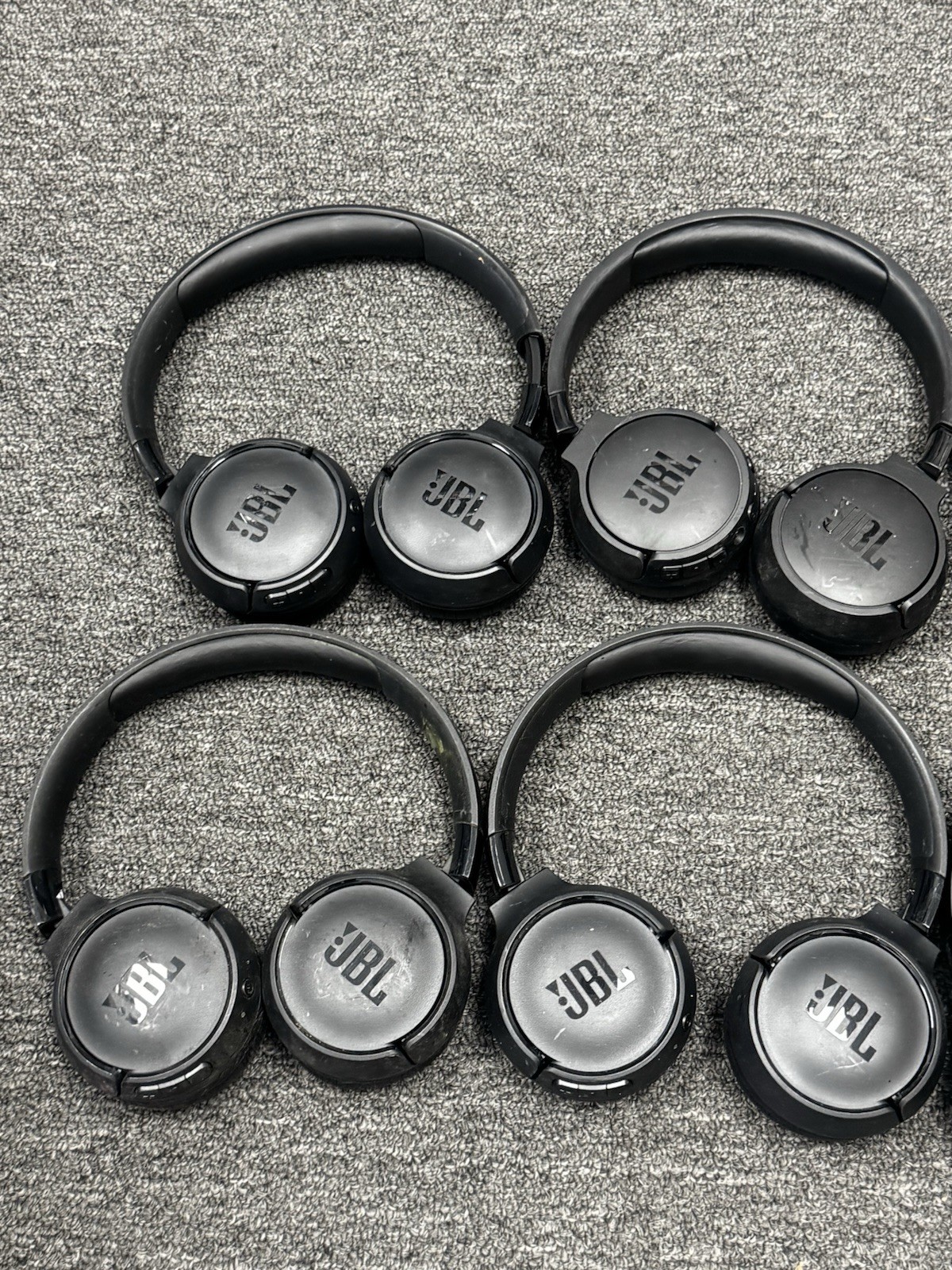 [LOT OF 8] JBL Tune 520BT Wireless On-Ear Headphones Bluetooth – Black