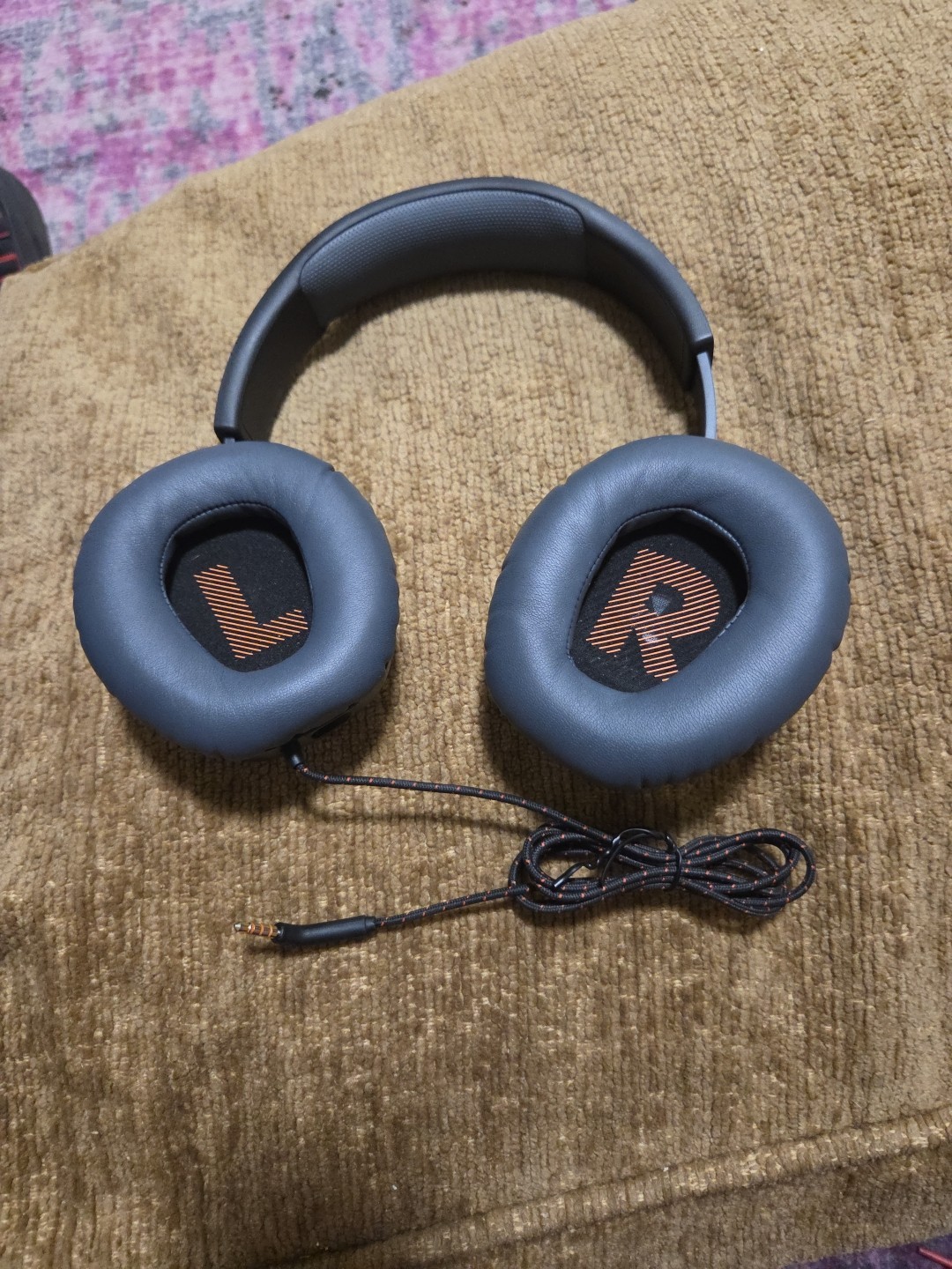 JBL Quantum 100 Wired Over-Ear Gaming Headphones – Black