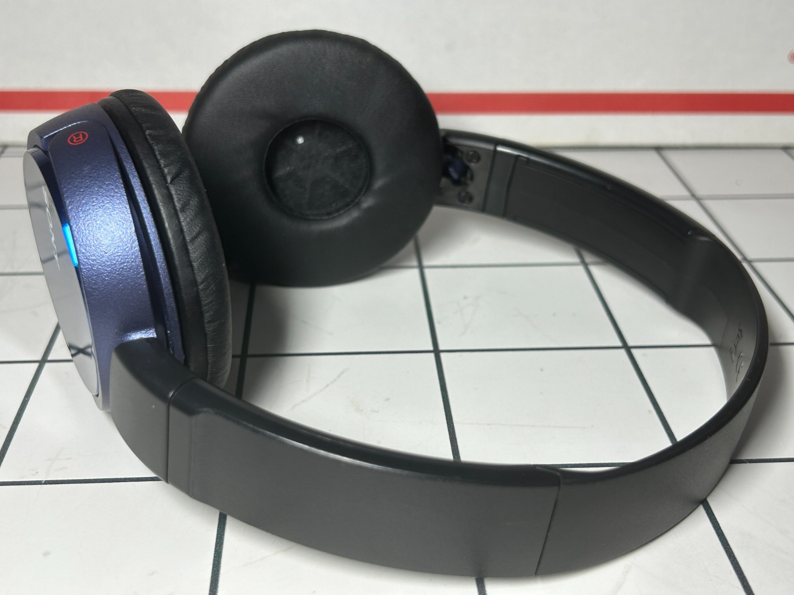 Sony On-the-Ear Wired Built In Mic Headphones- Blue (MDR-ZX310APLZ) Tested Works