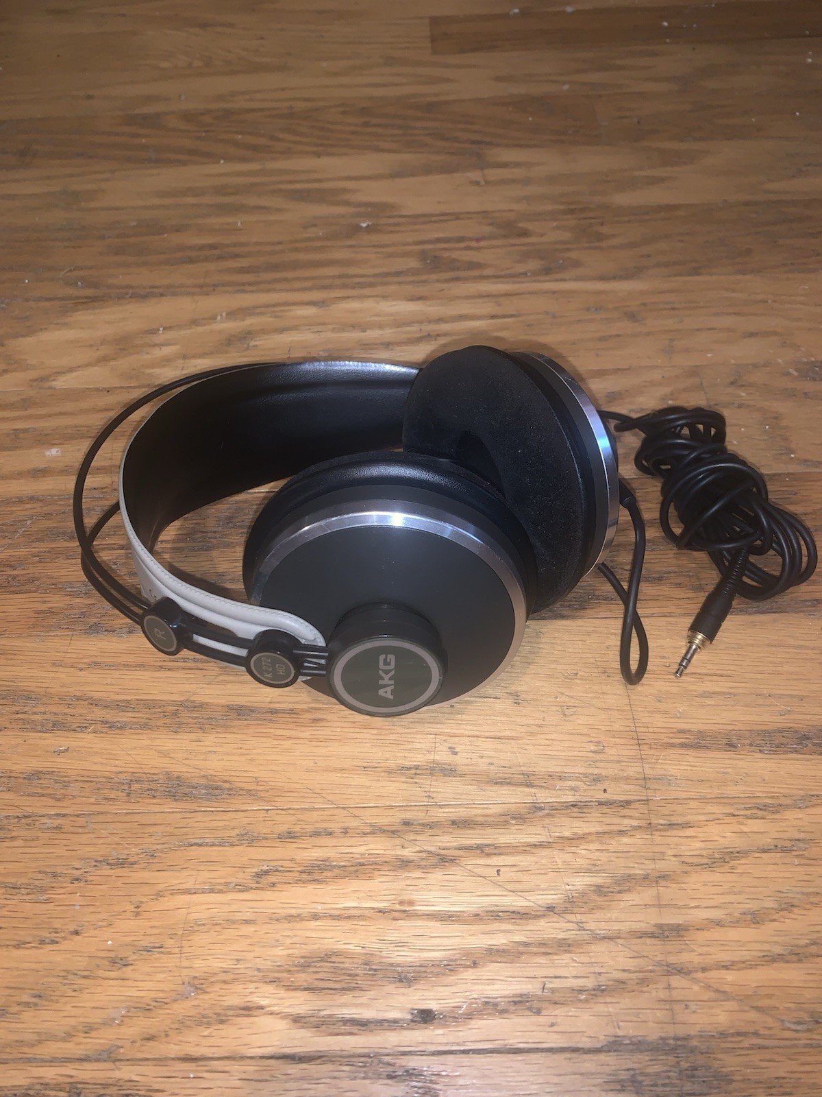 AKG K272 HD Over-Ear Corded Headphones Made Austria EUC