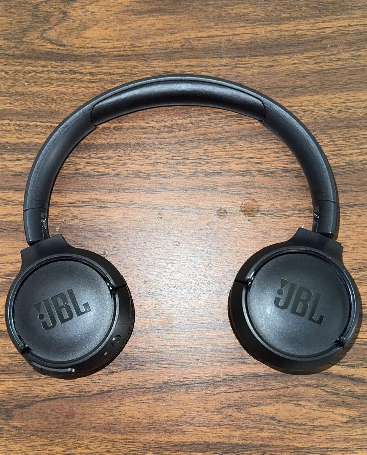 JBL Tune 520BT Wireless Bluetooth Headphones – Works – Worn Ear Pads