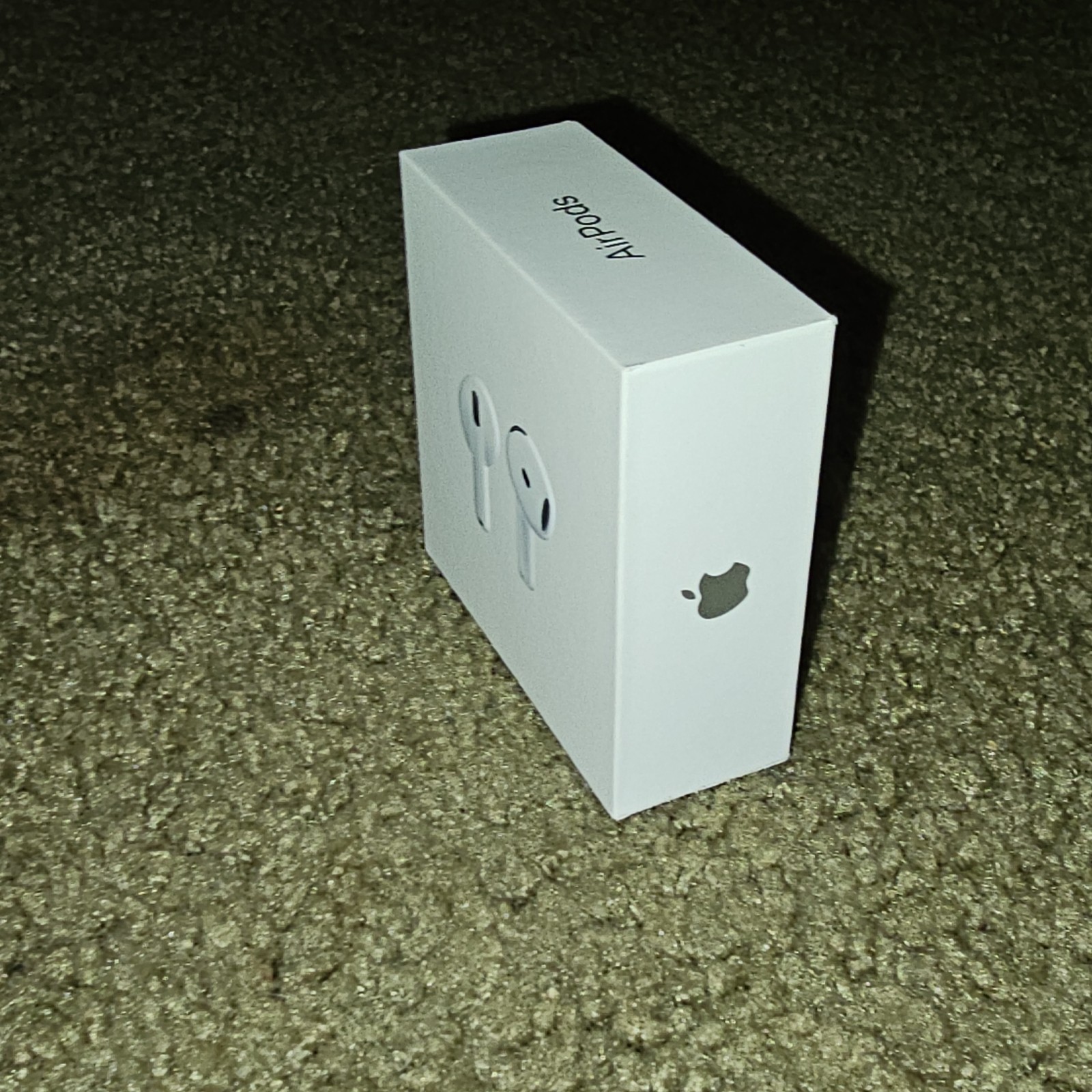 Apple AirPods 4 Wireless Bluetooth In-Ear Earbuds White A3050/A3051/A3058