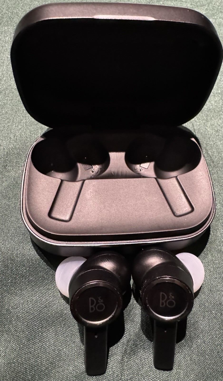 Bang & Olufsen Beoplay EX Wireless ANC Earbuds Black Tested