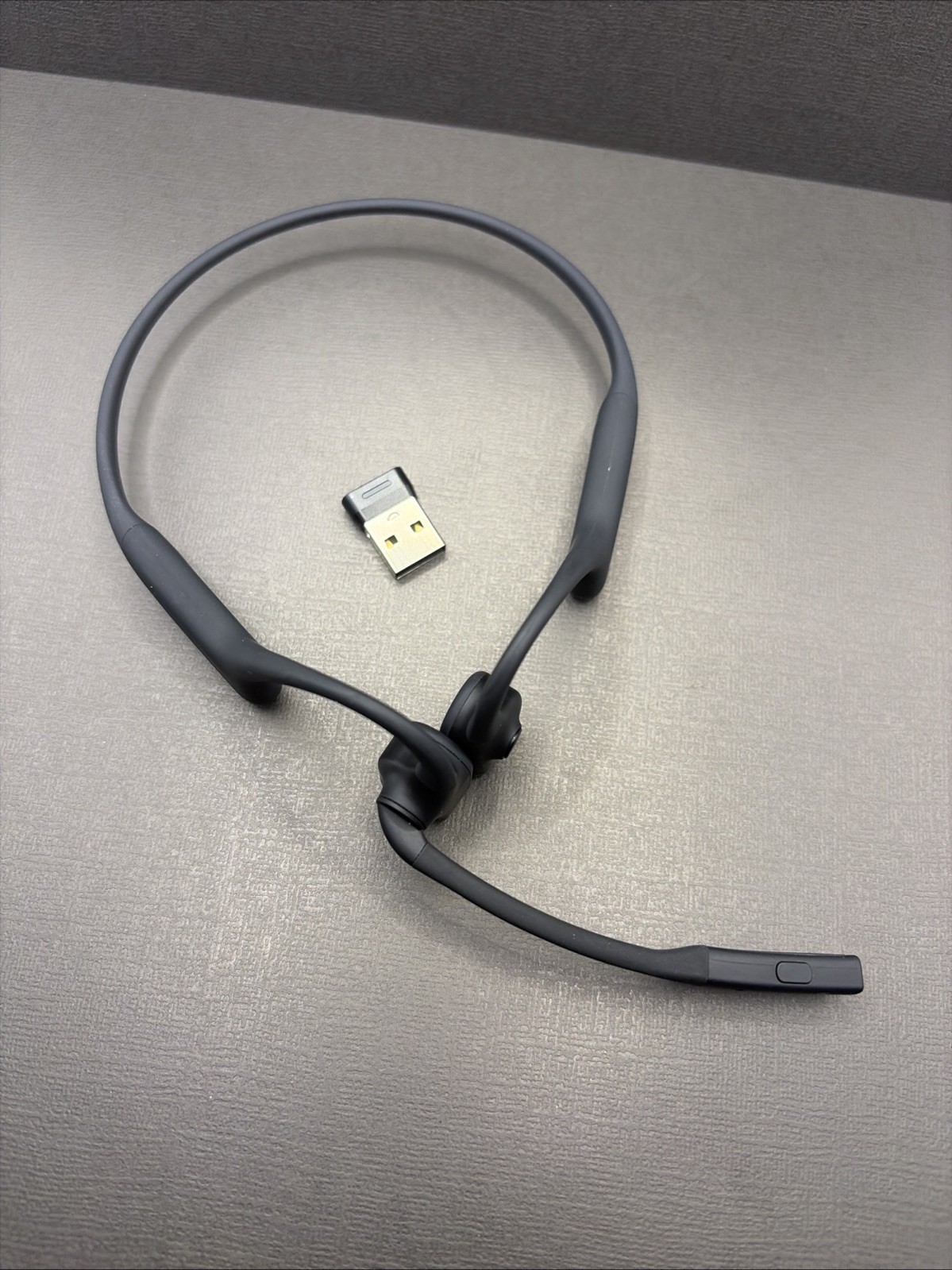 Shokz Opencomm 2 UC Headphones Black 2025 UPGRADE BT Bone Conduction USB-A Used
