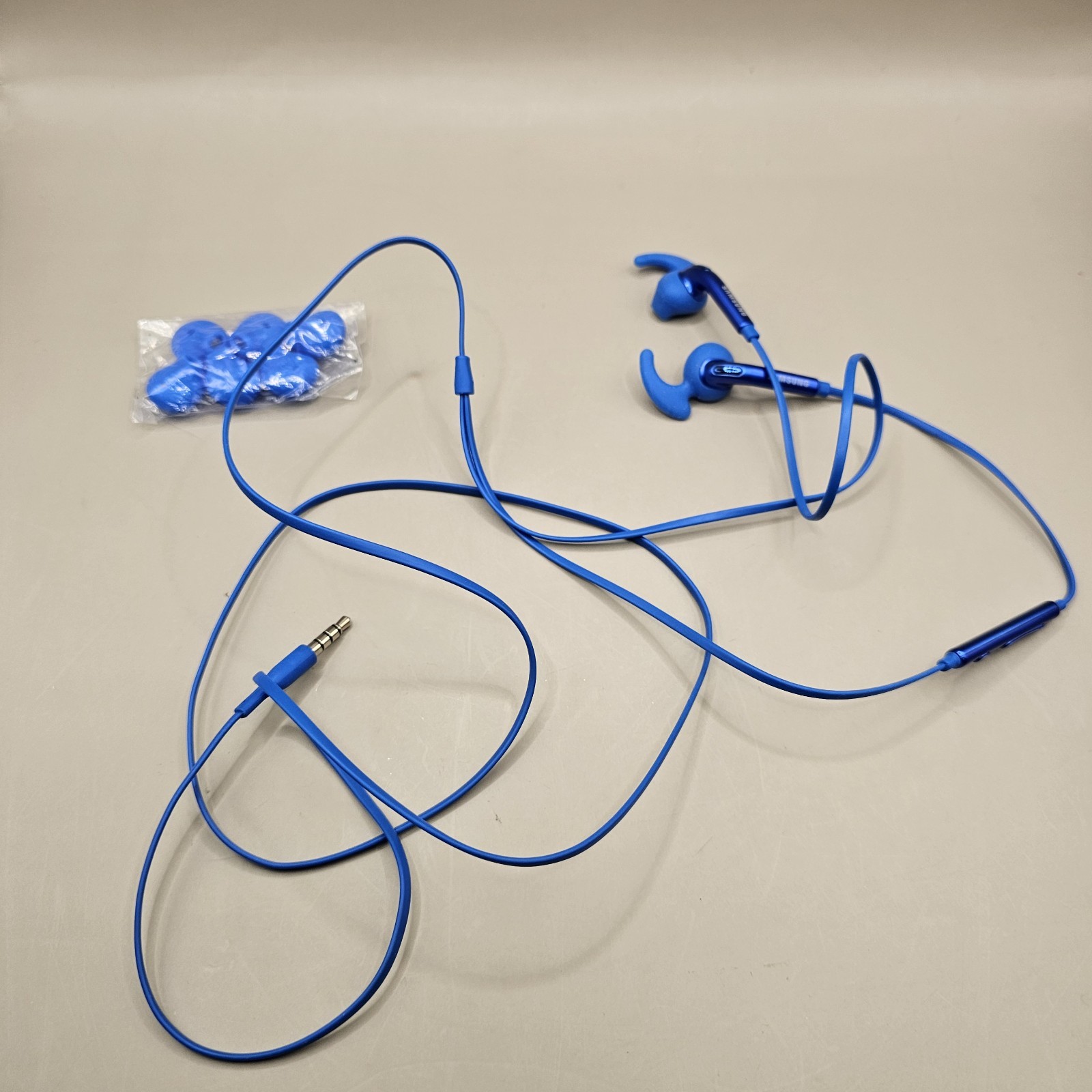 Samsung Active In-Ear Wired Headphones Earbuds Blue 3.5mm Jack