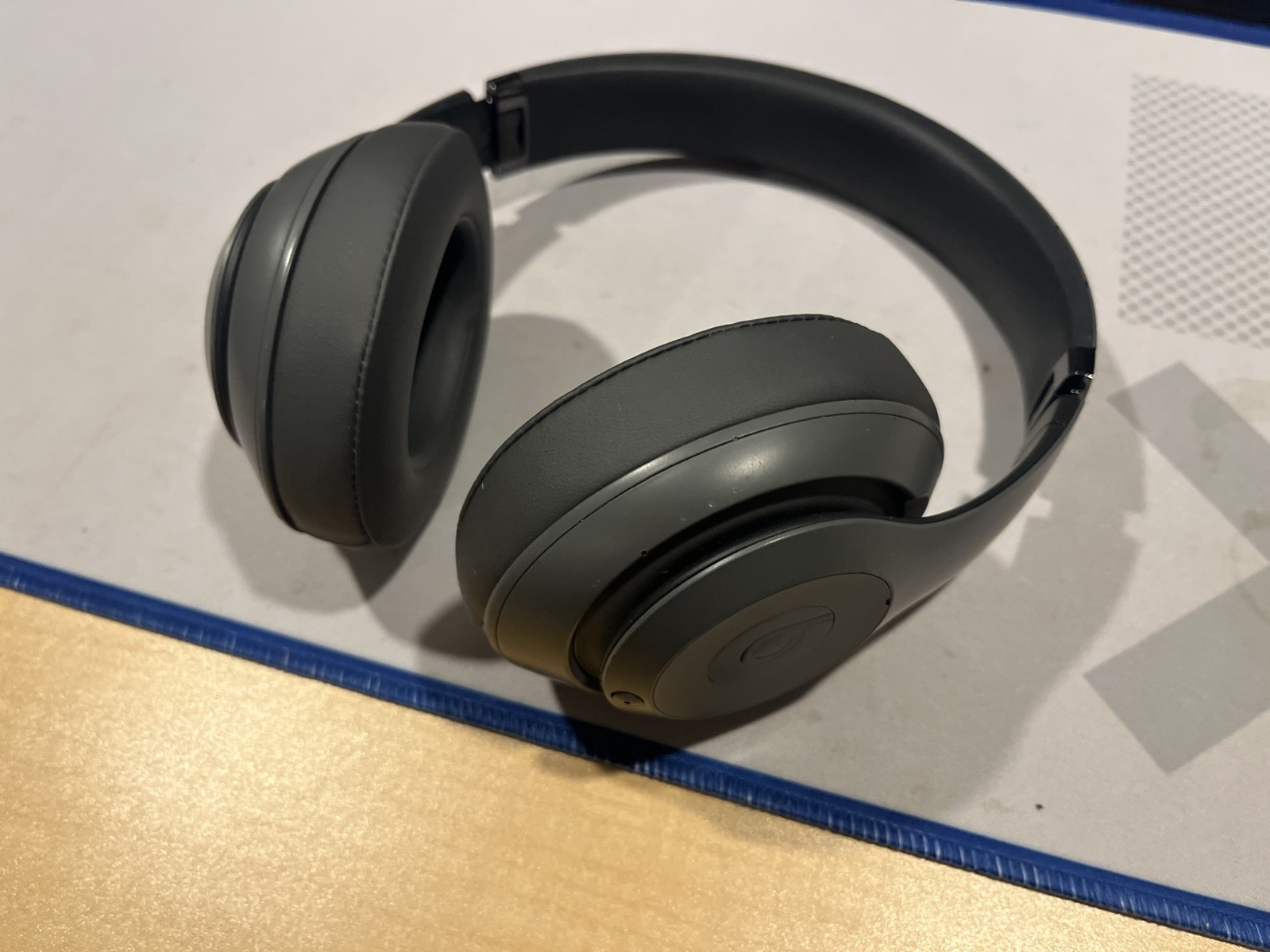 Beats by Dr. Dre Beats Studio 3 Wireless Noise Cancelling Shadow Gray