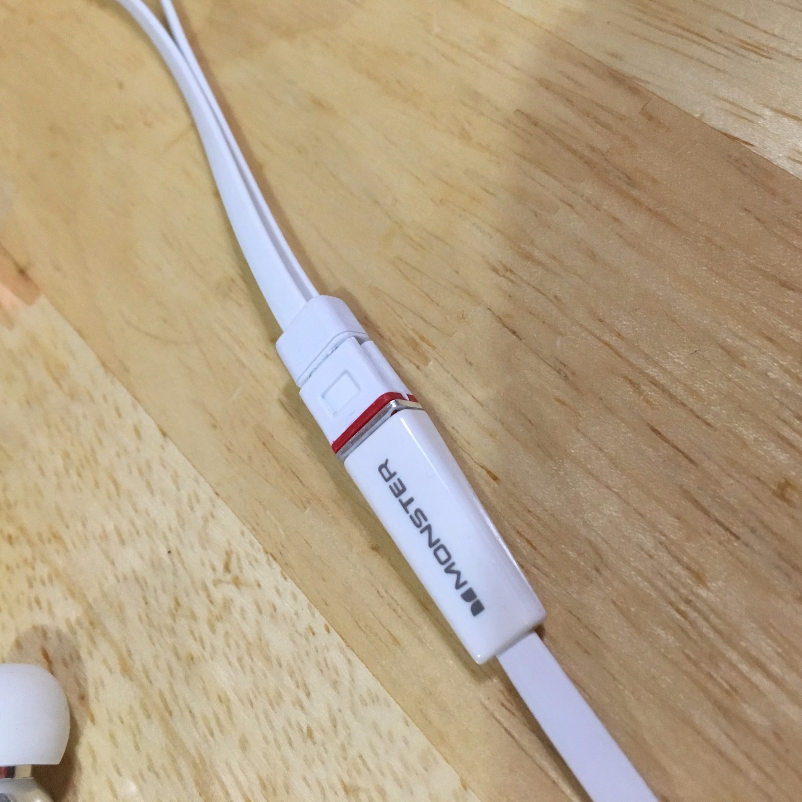 Beats by Dr. Dre Tour In-Ear Headphones with Remote & Mic for iPhone5/6/White